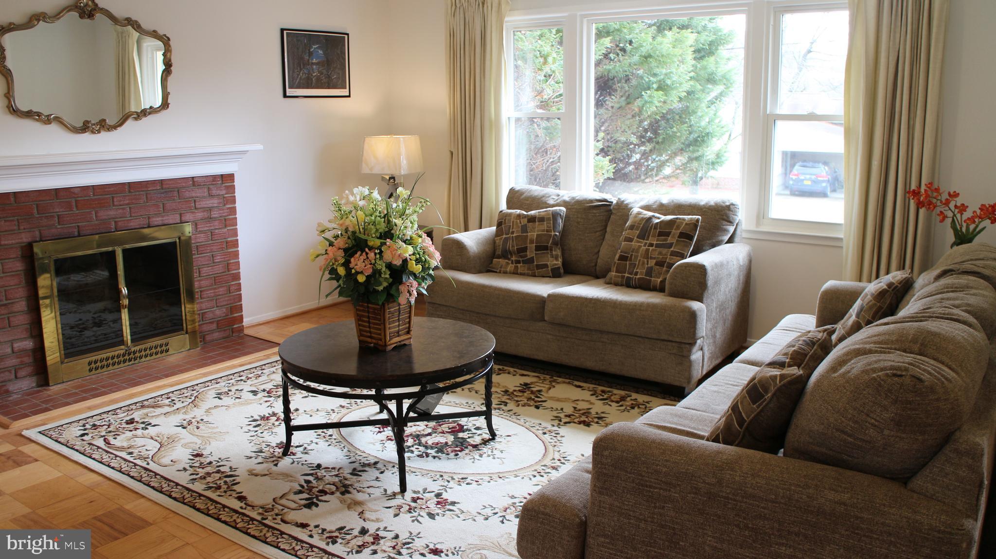 CRESTWOOD MANOR - Residential