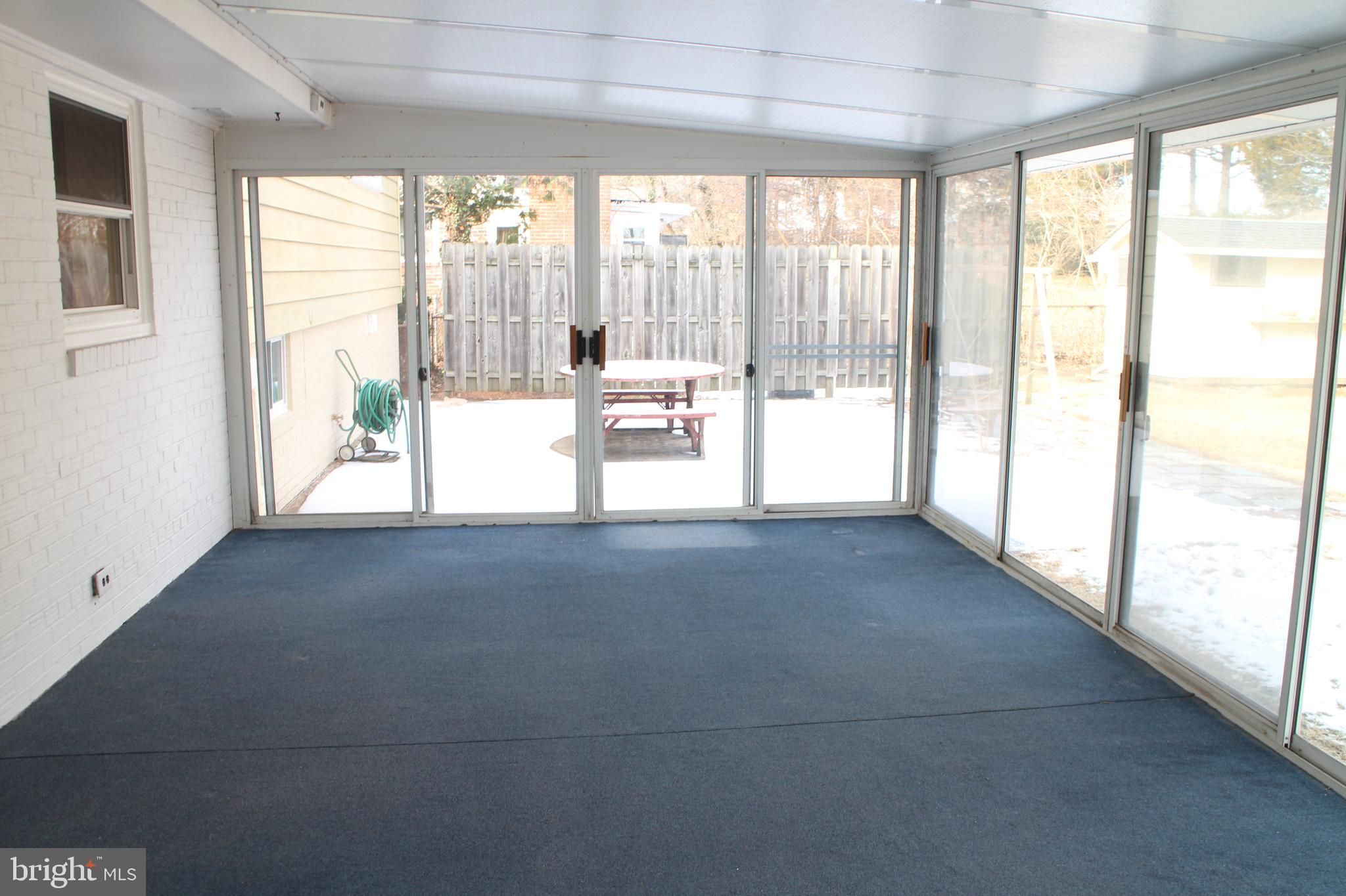 CRESTWOOD MANOR - Residential