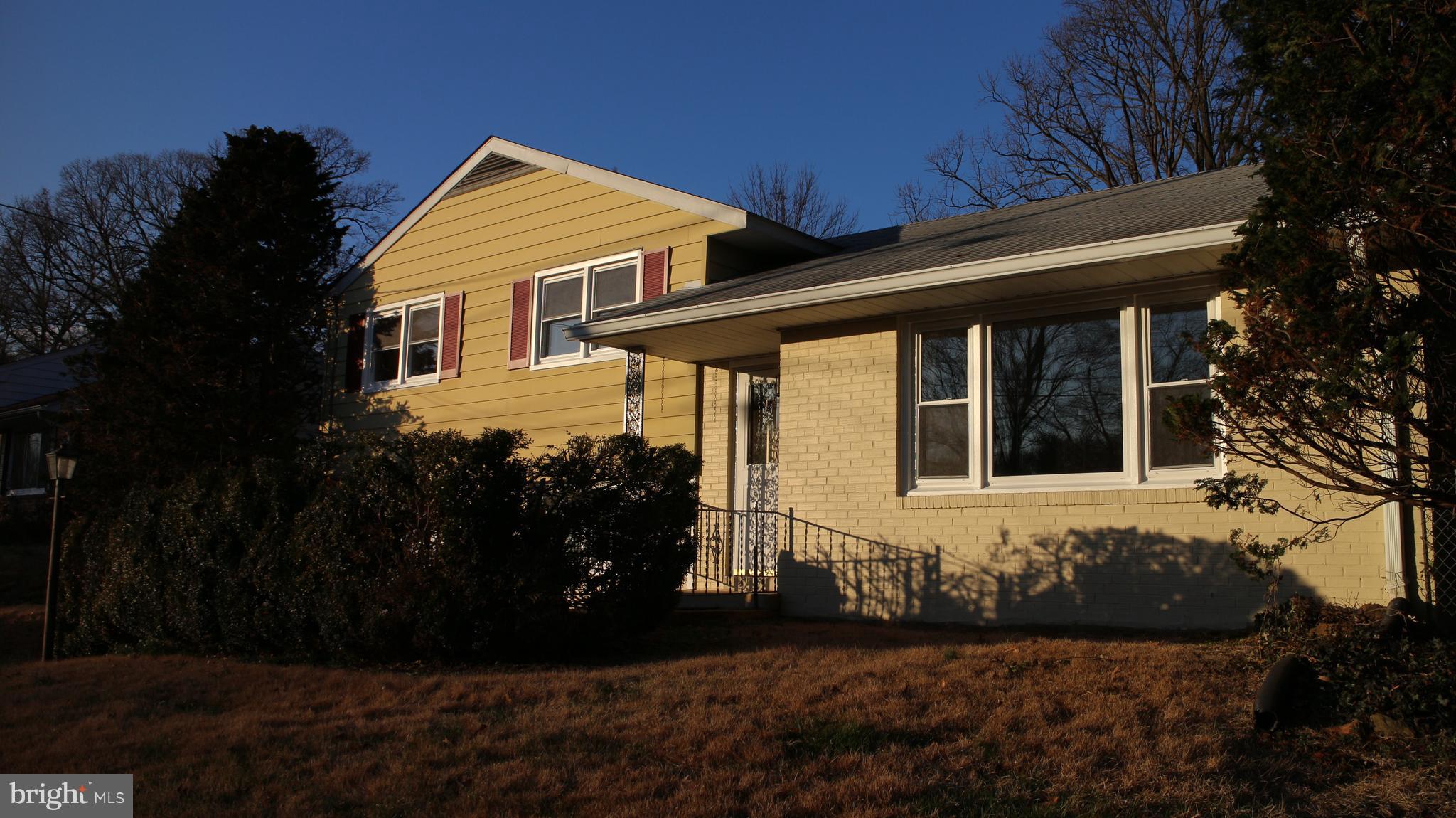 CRESTWOOD MANOR - Residential