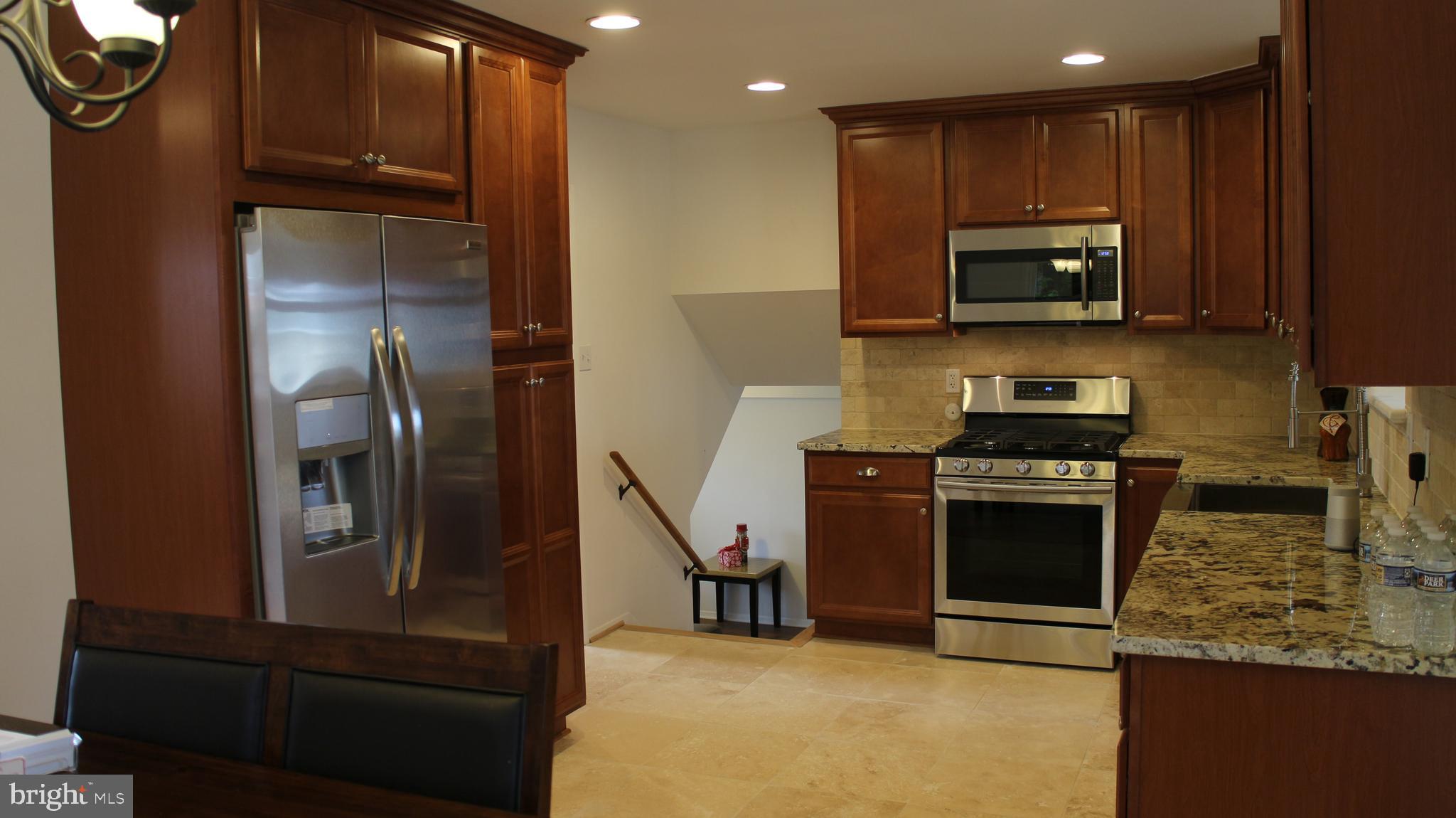 CRESTWOOD MANOR - Residential