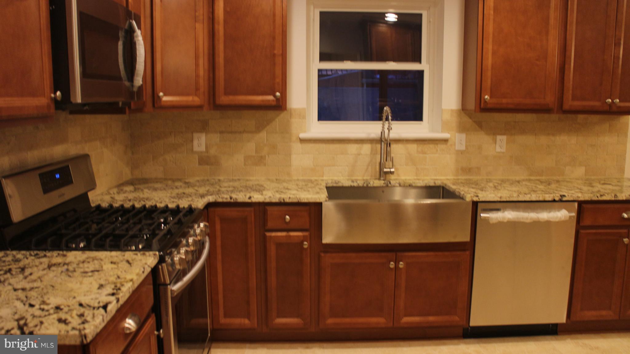 CRESTWOOD MANOR - Residential