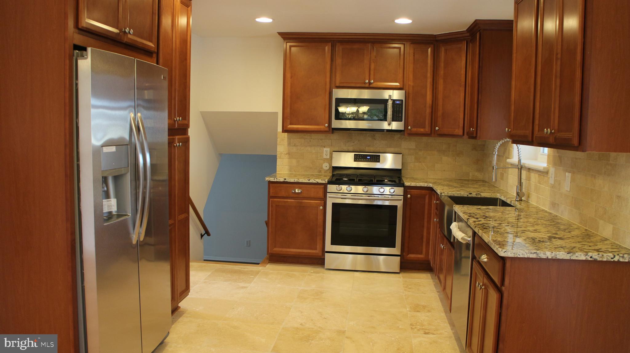 CRESTWOOD MANOR - Residential