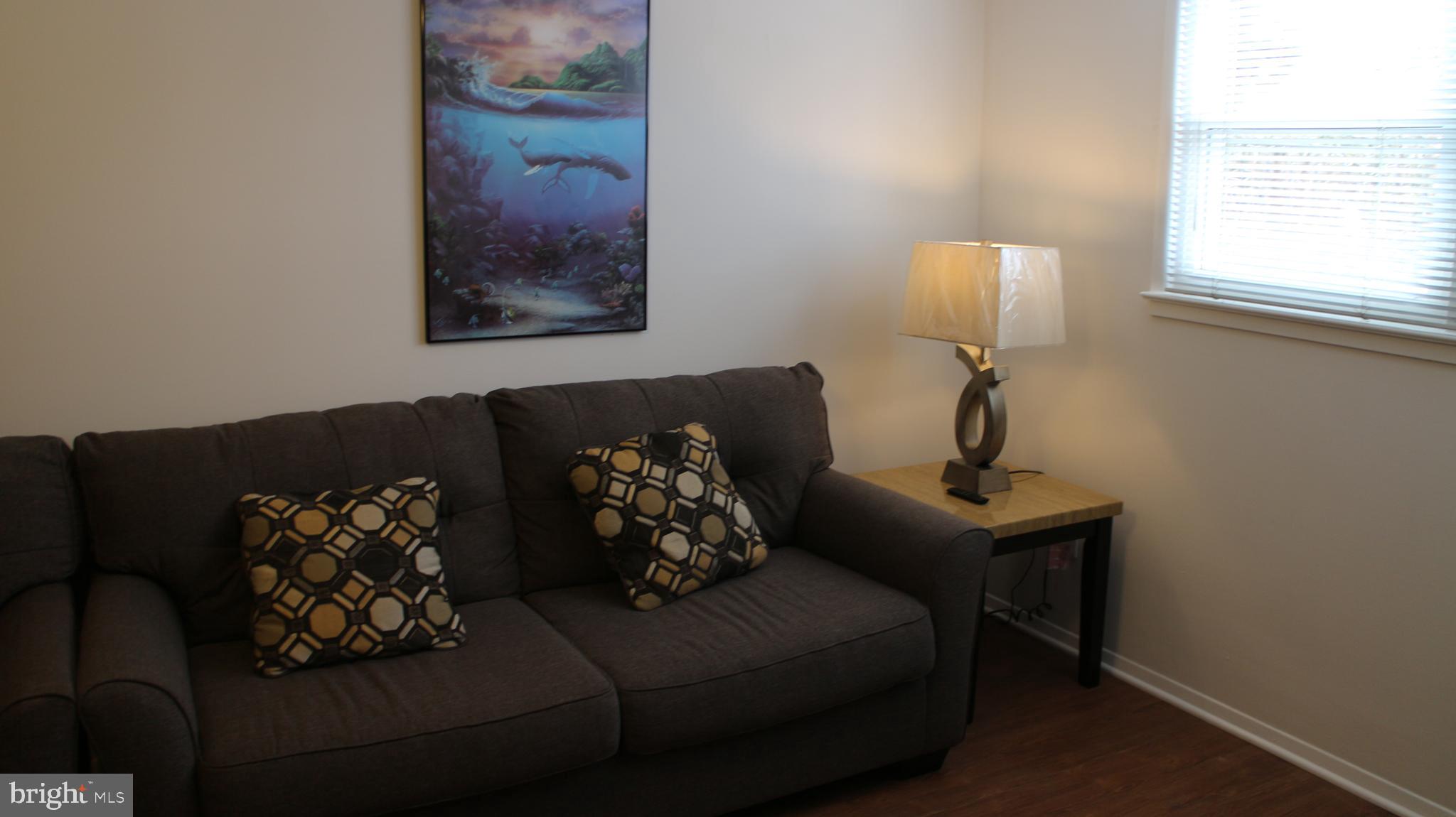 CRESTWOOD MANOR - Residential