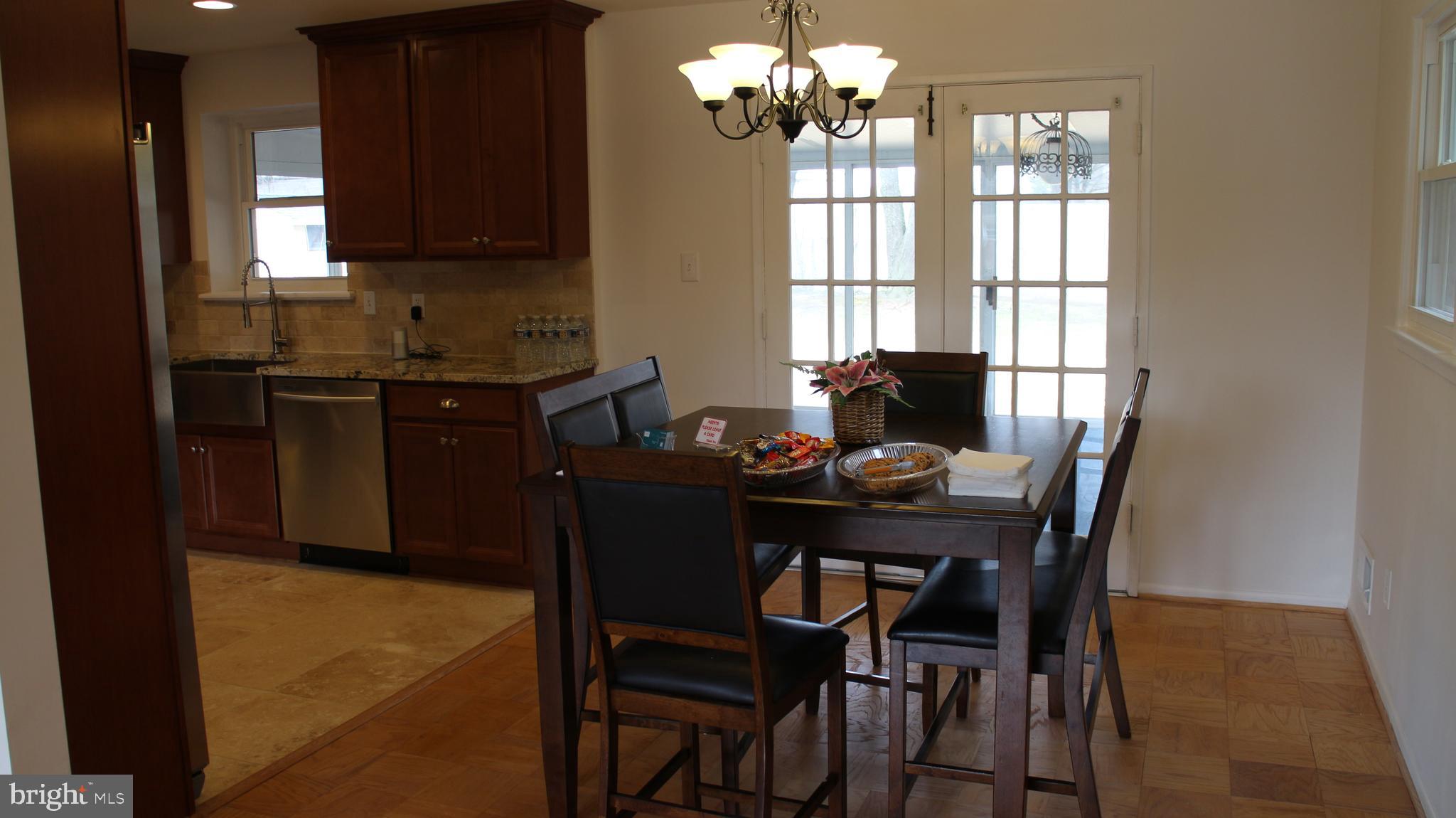 CRESTWOOD MANOR - Residential