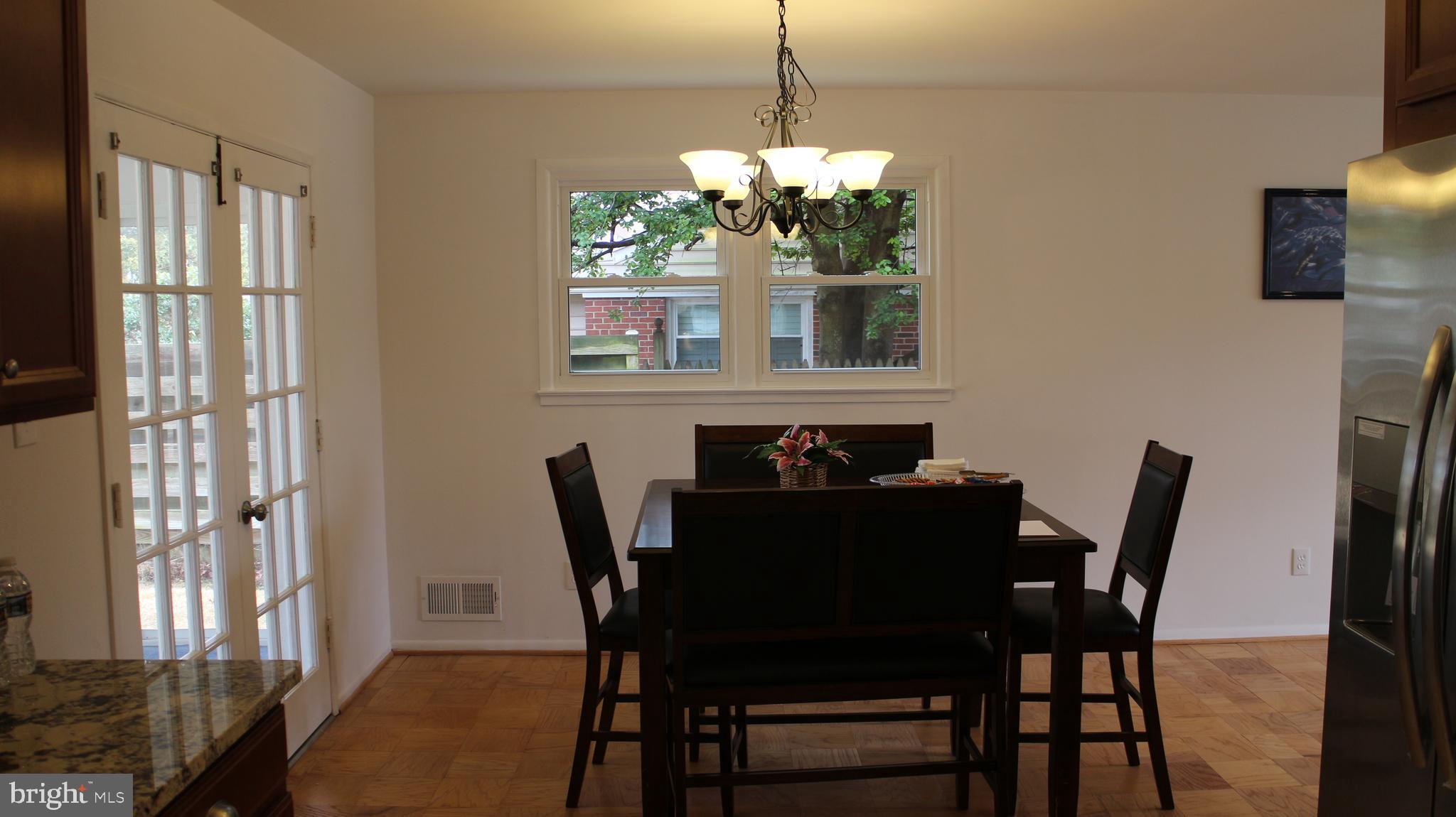 CRESTWOOD MANOR - Residential