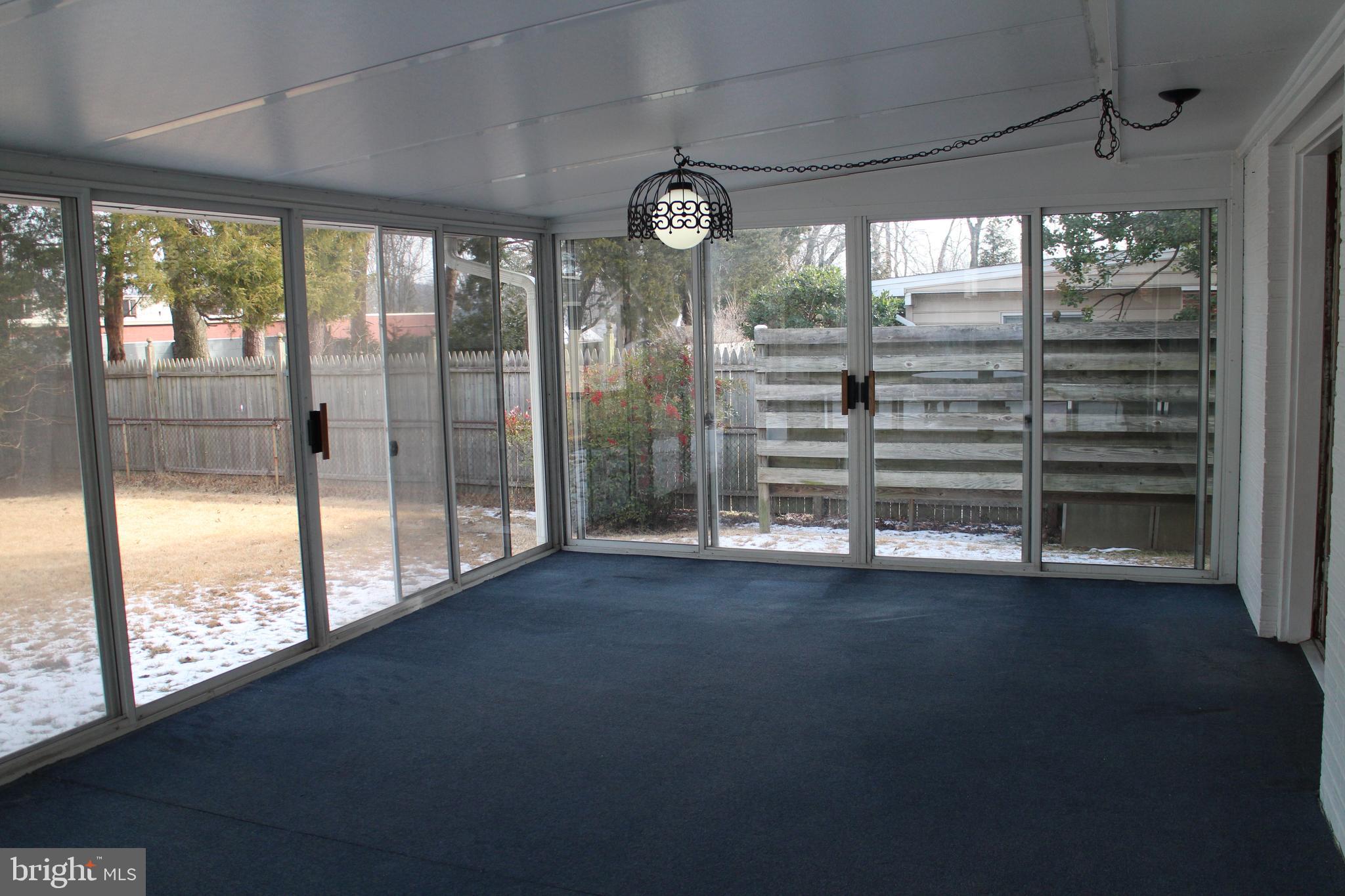 CRESTWOOD MANOR - Residential