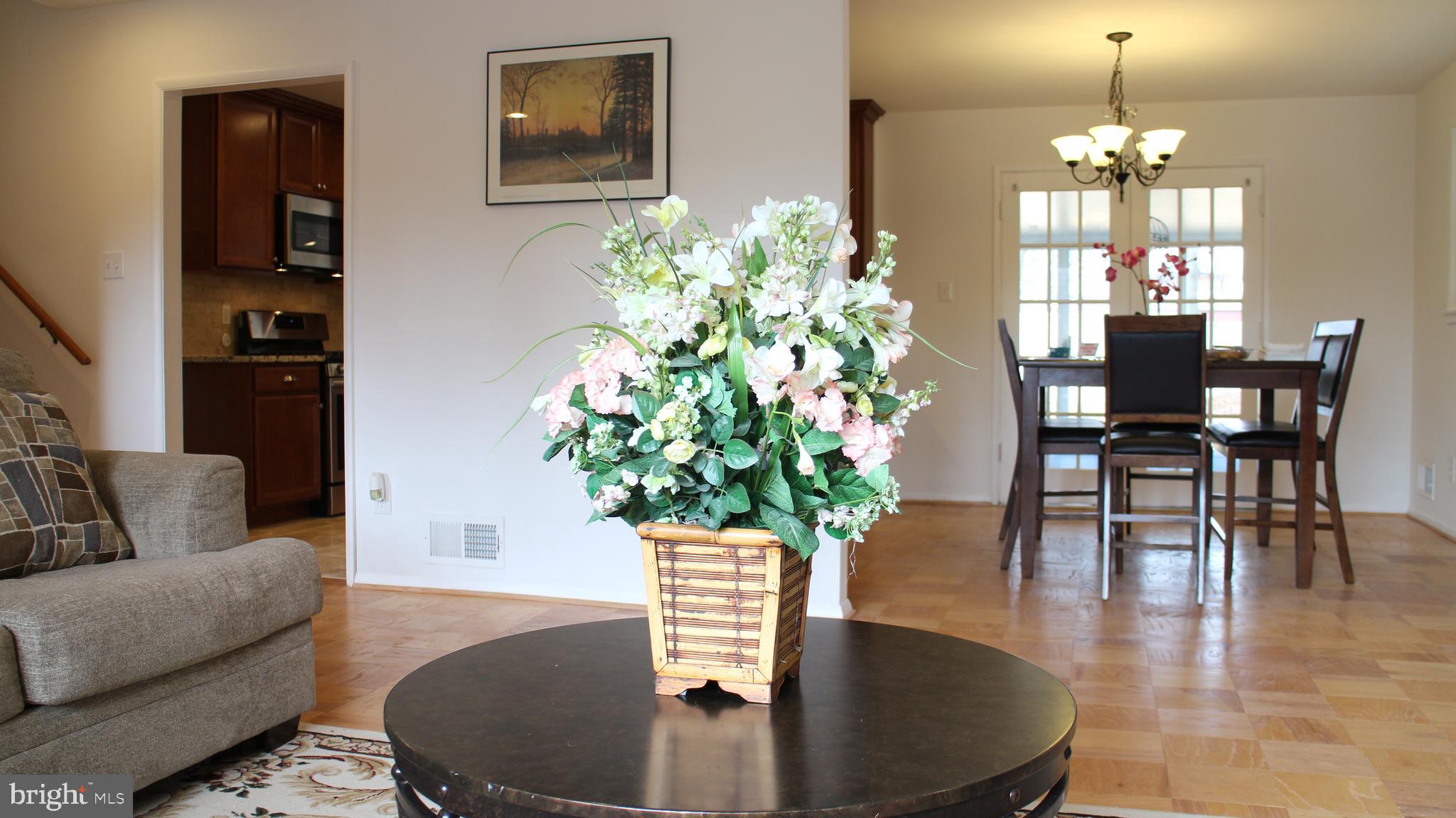 CRESTWOOD MANOR - Residential