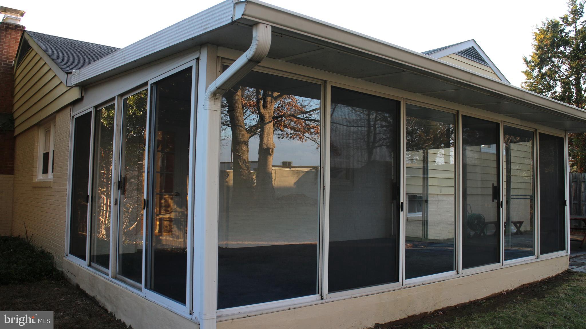 CRESTWOOD MANOR - Residential