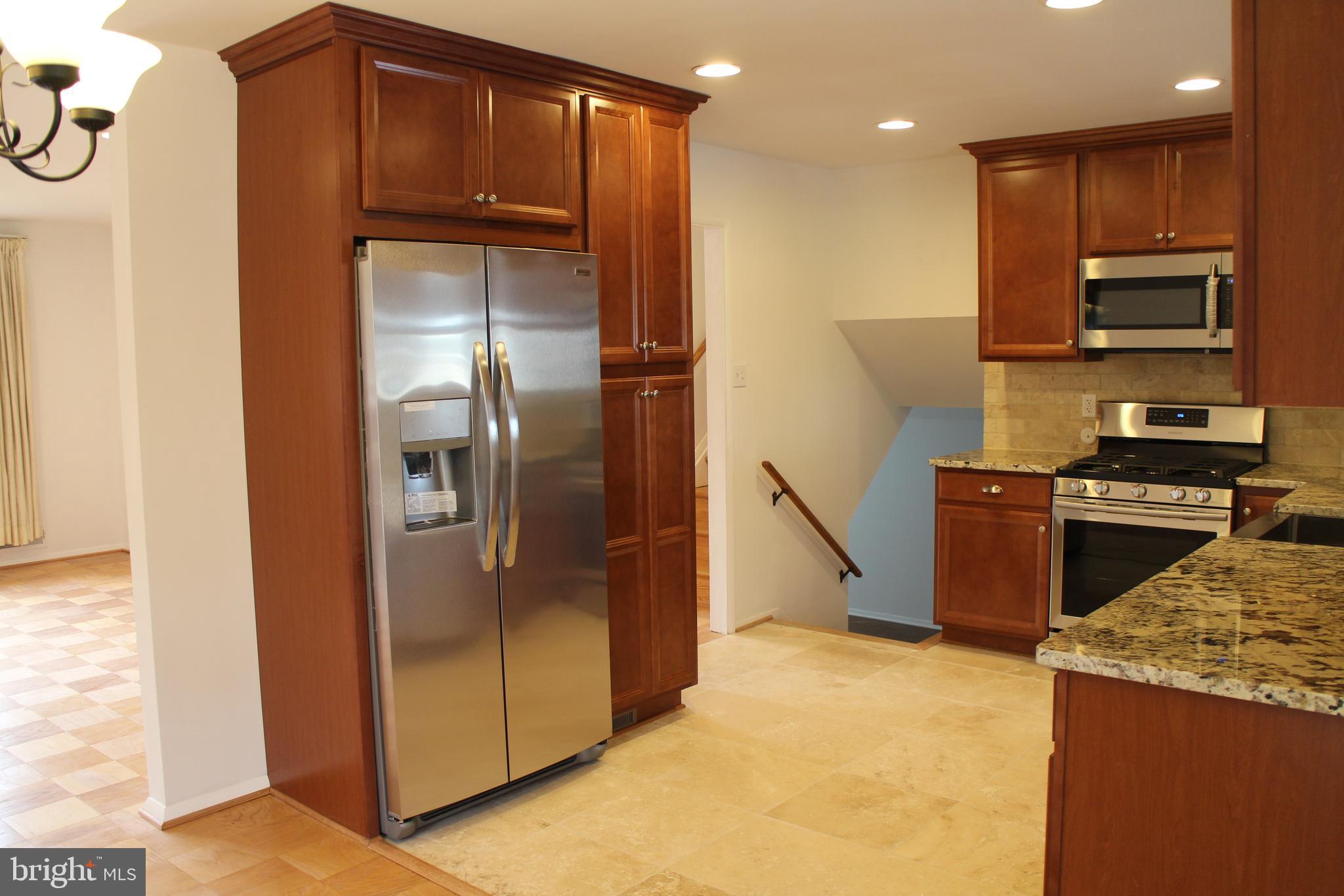 CRESTWOOD MANOR - Residential