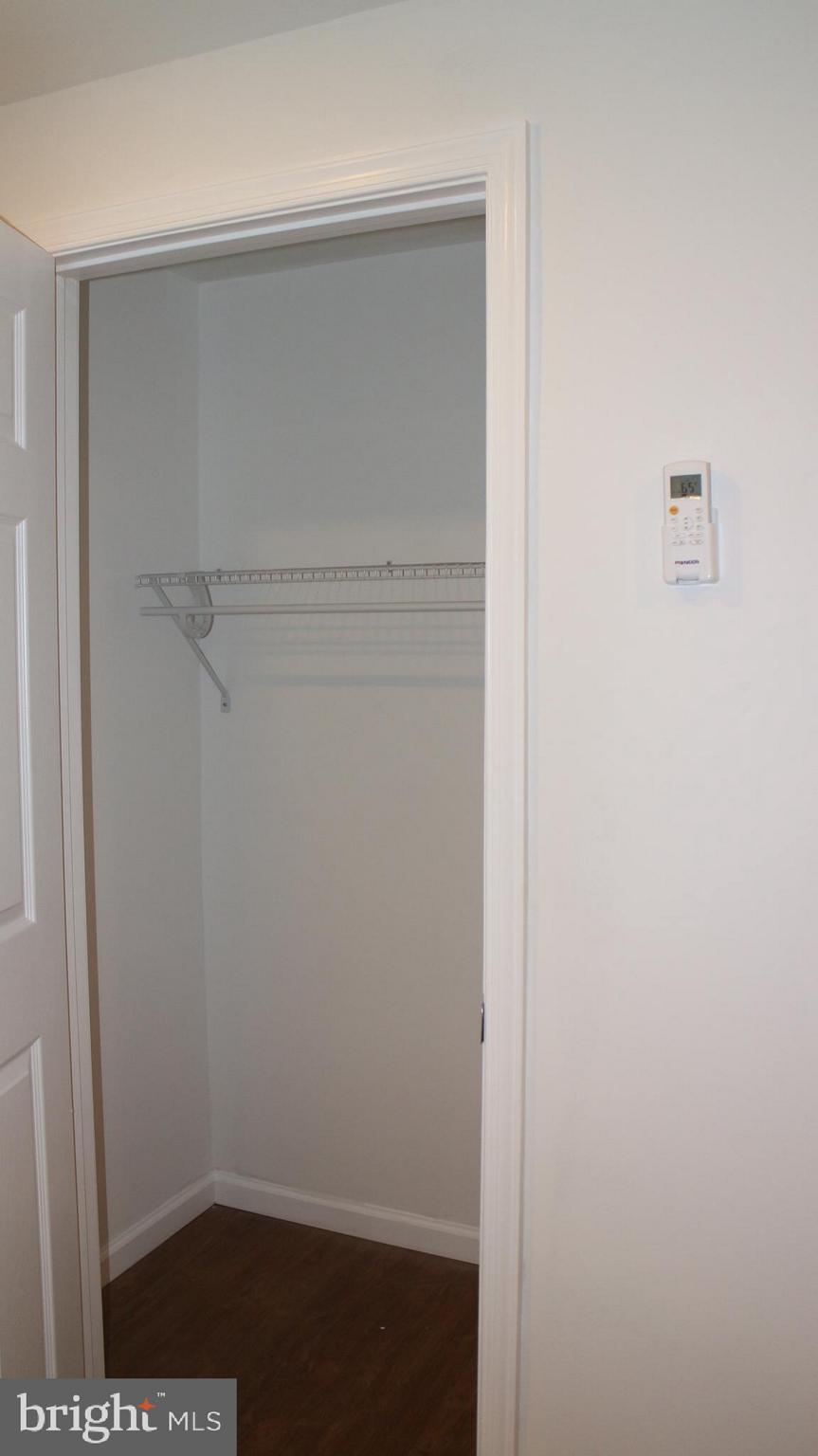 CRESTWOOD MANOR - Residential