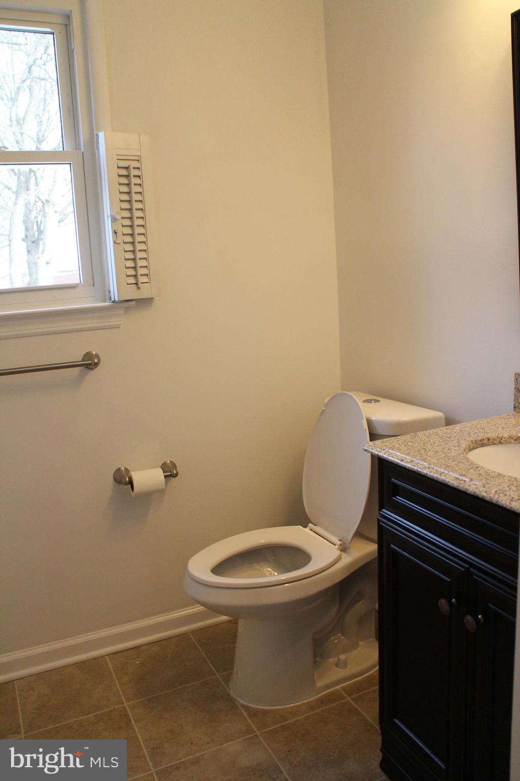 CRESTWOOD MANOR - Residential