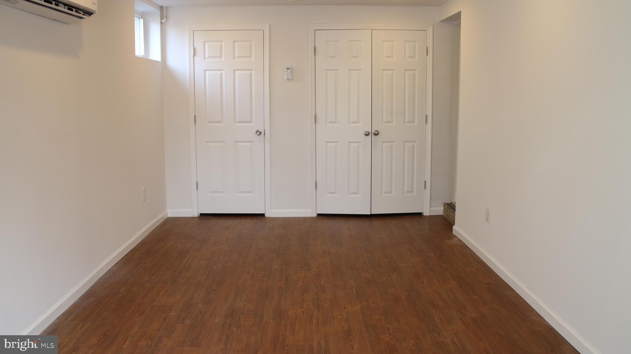 CRESTWOOD MANOR - Residential