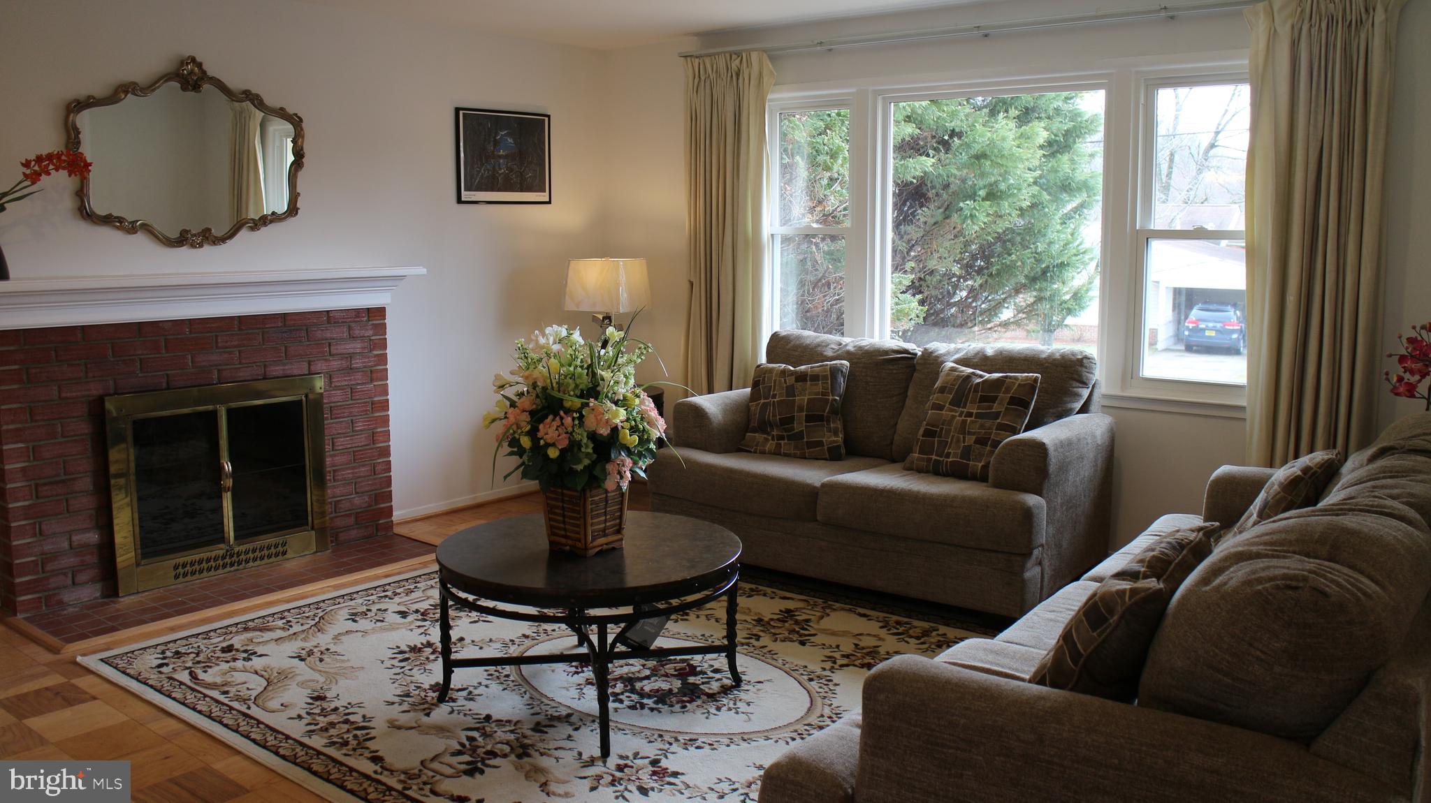 CRESTWOOD MANOR - Residential