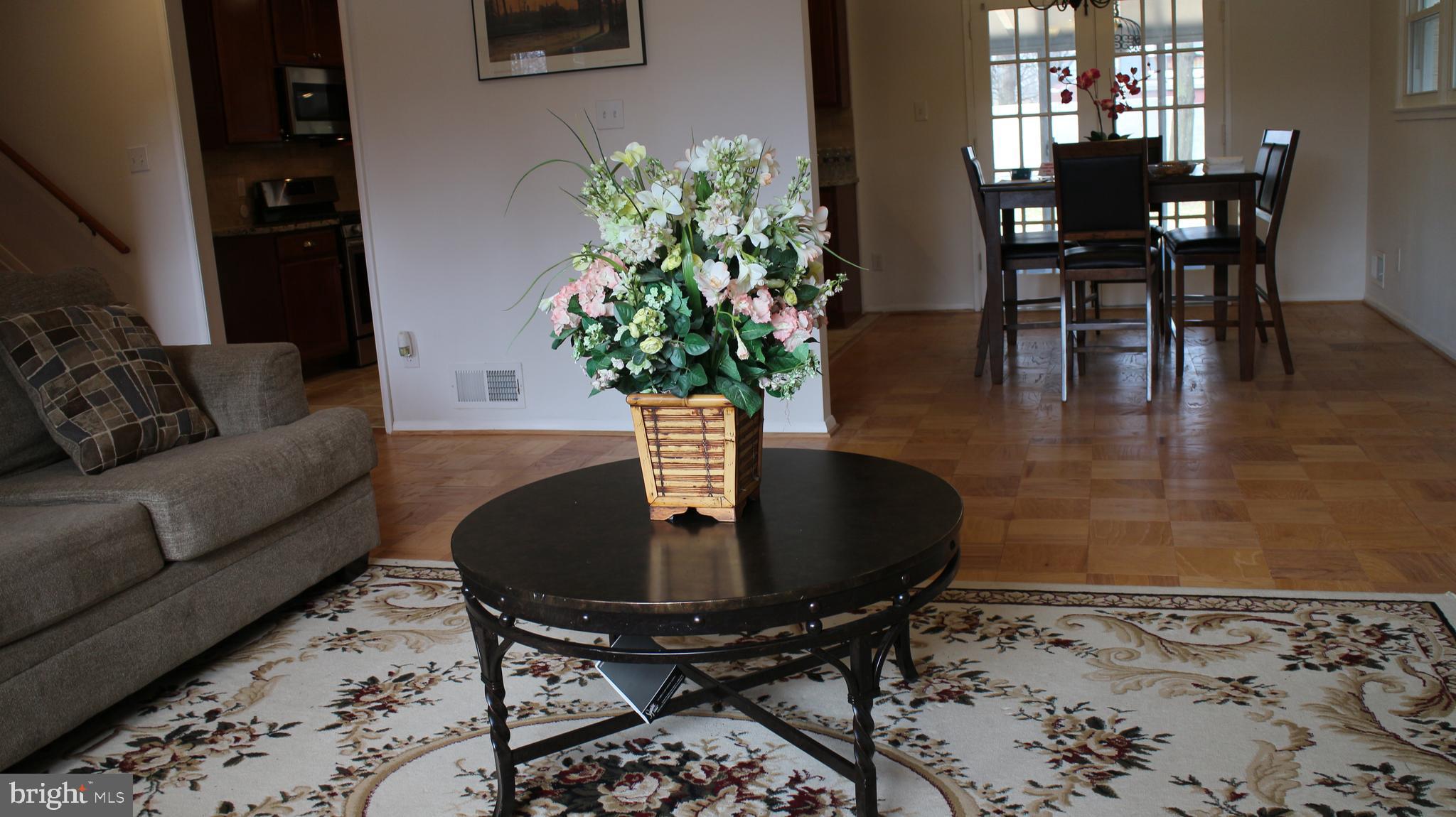 CRESTWOOD MANOR - Residential