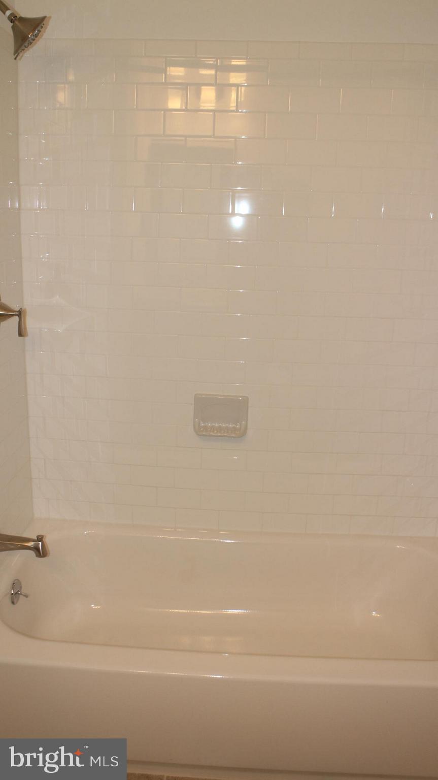 CRESTWOOD MANOR - Residential