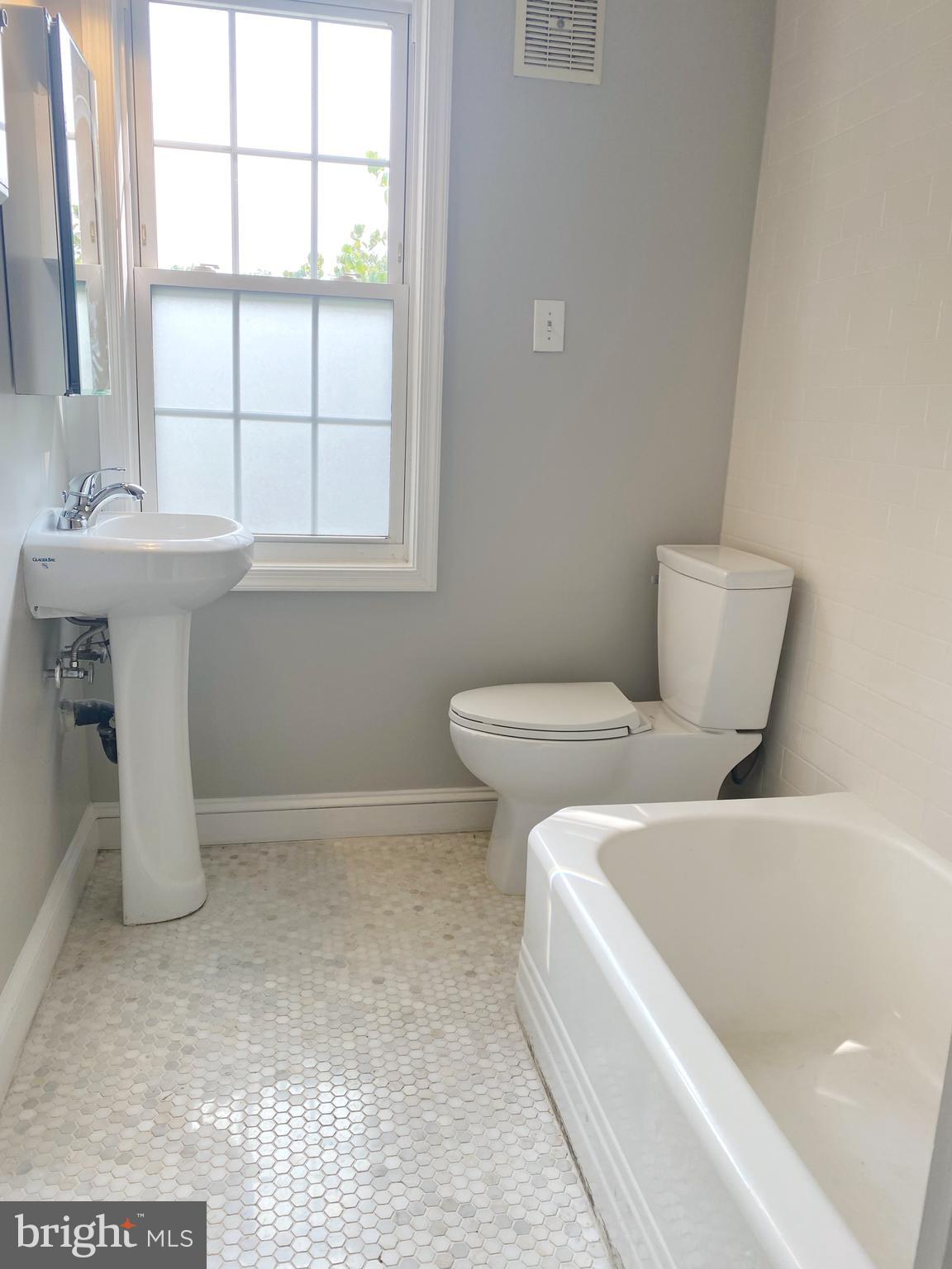 DEL RAY - Residential Lease