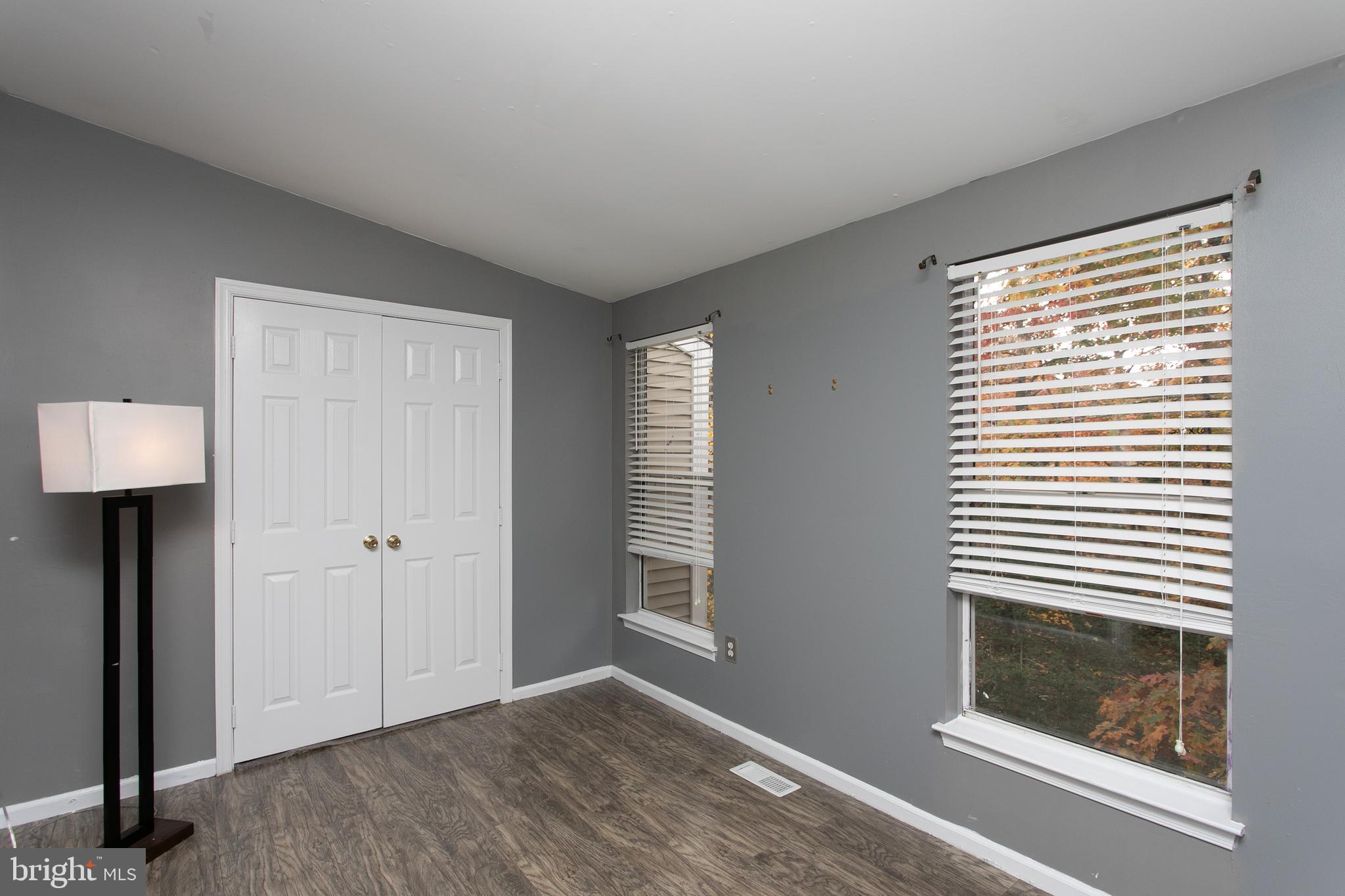 RUSSETT - Residential