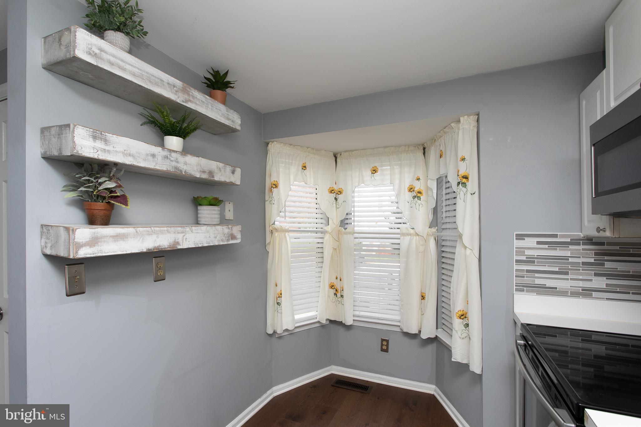 RUSSETT - Residential