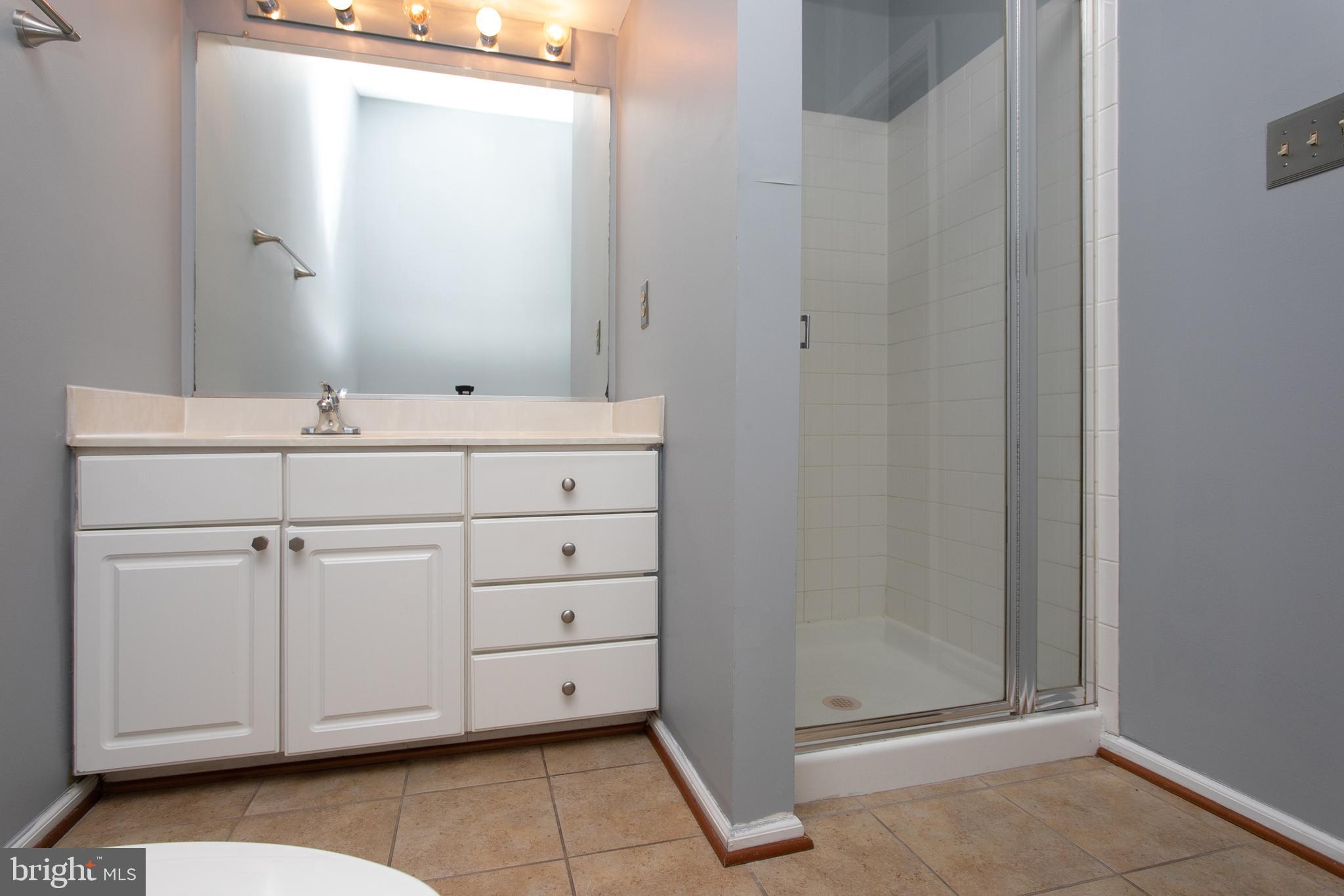 RUSSETT - Residential