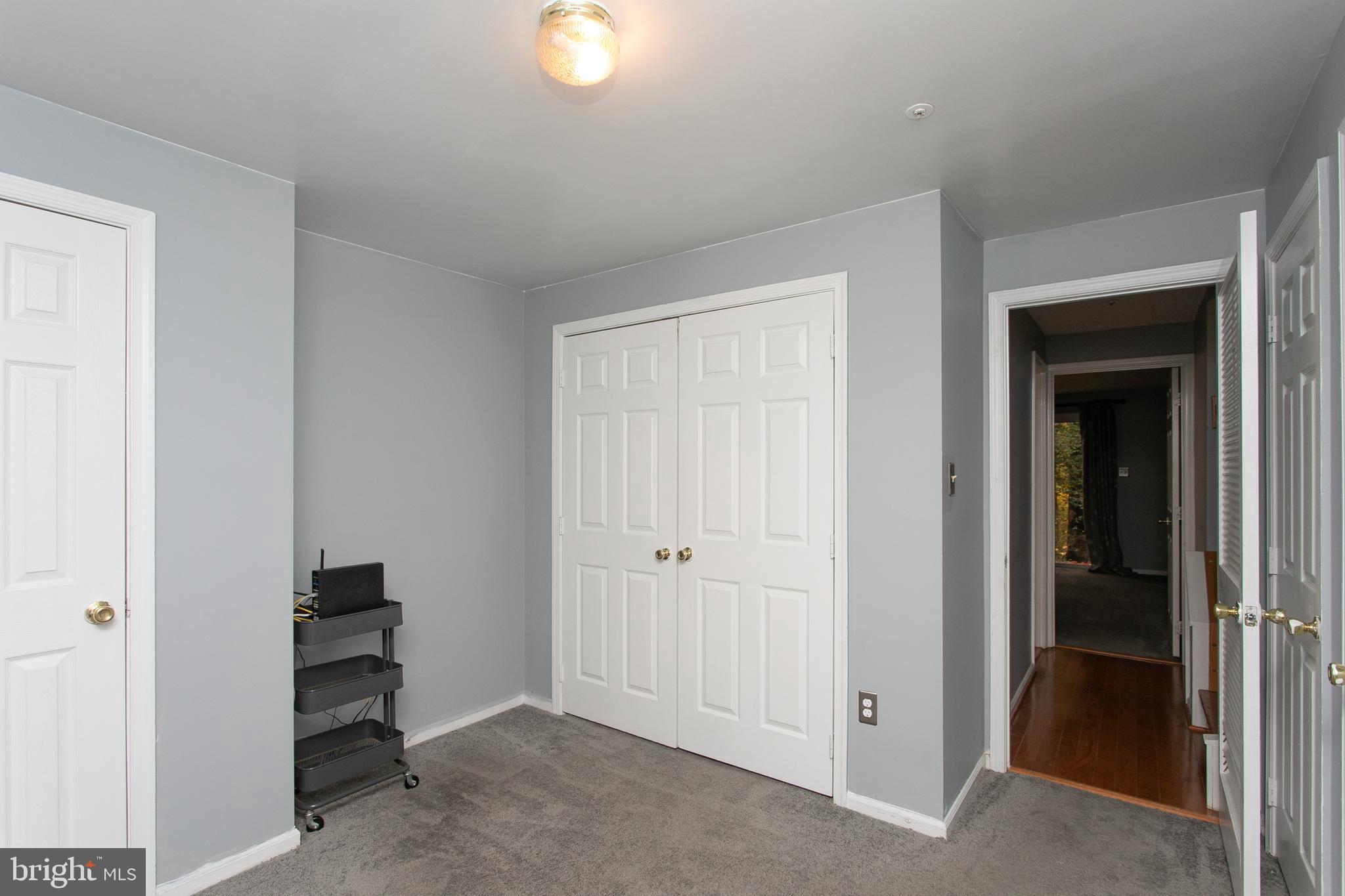 RUSSETT - Residential