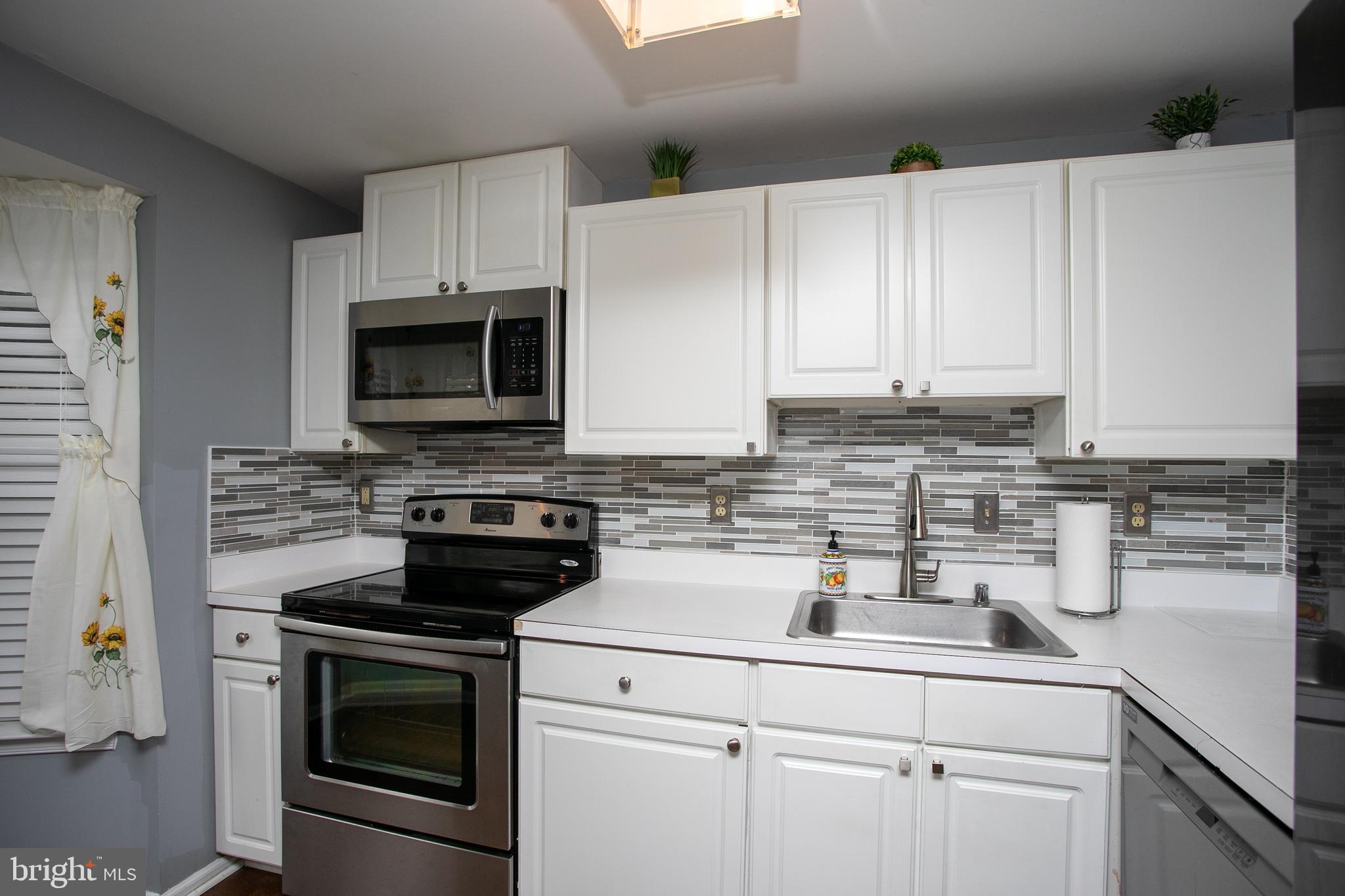 RUSSETT - Residential