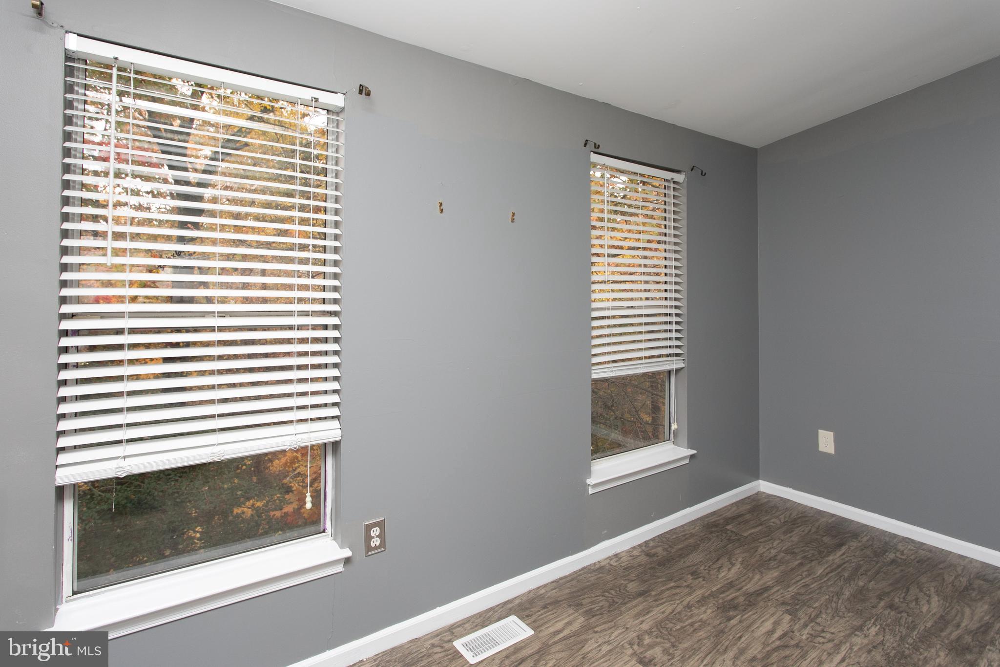 RUSSETT - Residential