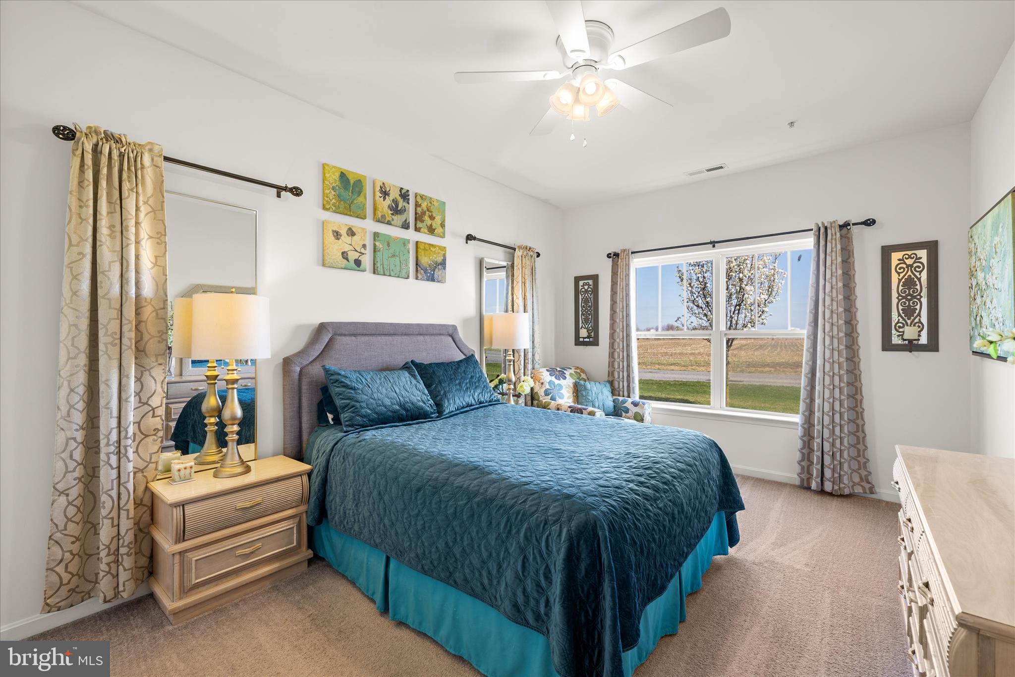 HEARTHSTONE MANOR - Residential