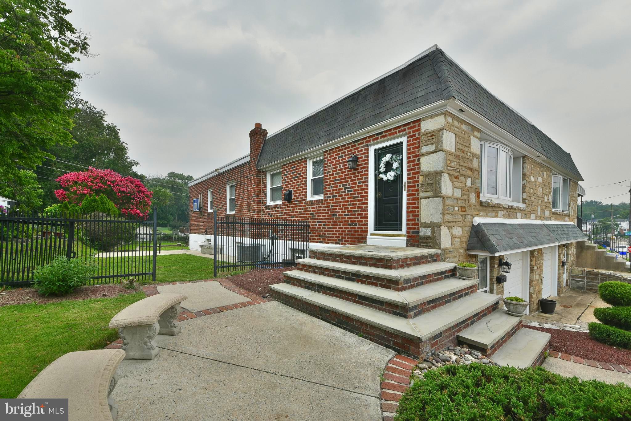 3137 DRAPER STREET