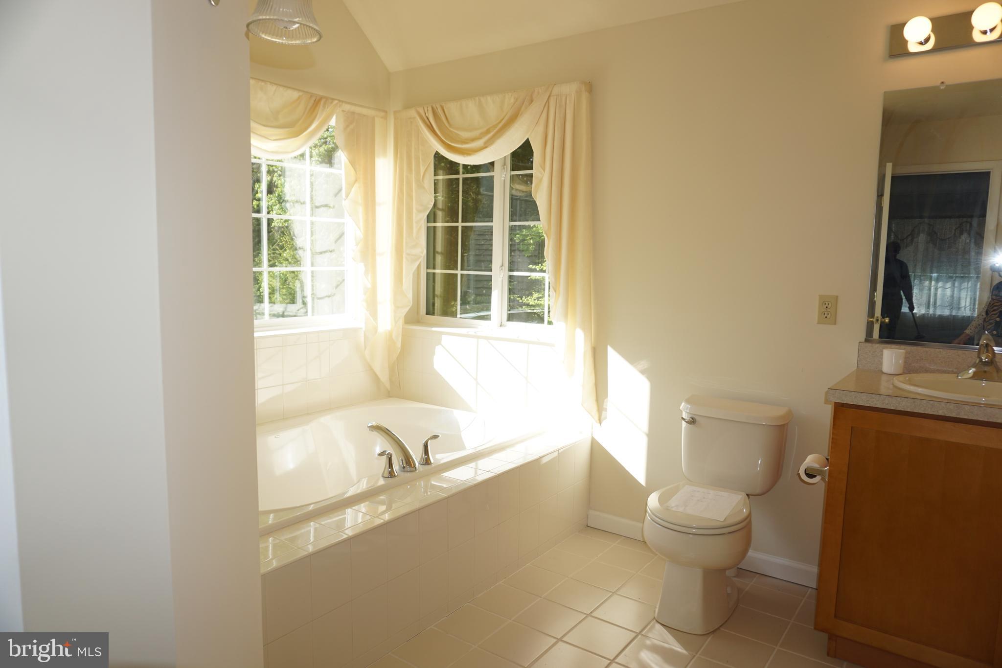 GREENWOOD ACRES - Residential