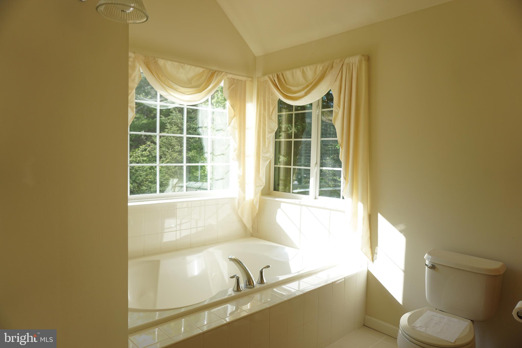 GREENWOOD ACRES - Residential