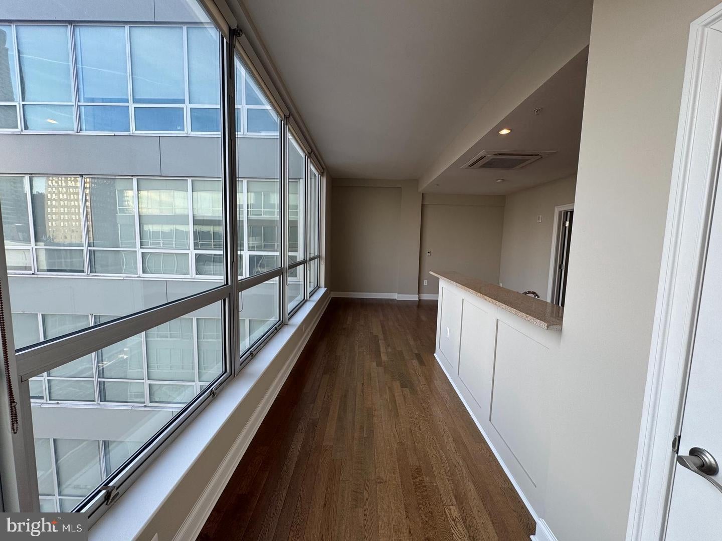 2040 MARKET STREET 318