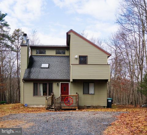 802 CLUBHOUSE DRIVE EAST STROUDSBURG PA 18302