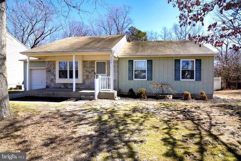 Homes For Sale - 796 Richmond Drive<br/> SICKLERVILLE, NJ 08081