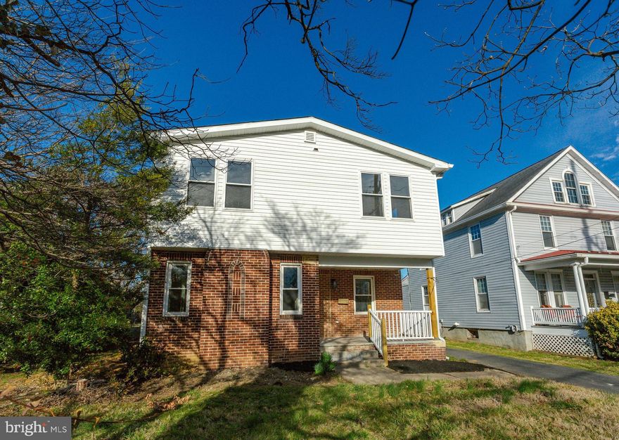 Beautifully renovated 3 bedroom, 3 full bathroom home close to all that downtown Frederick has to offer. Steps to Baker Park, Schifferstadt Museum, Hood College campus, and tons of restaurants, shops, and breweries but also convenient to major commuter routes. Granite countertops and new cabinets in the kitchen, luxury vinyl plank flooring in every room, all brand new bathrooms. Two true master bedrooms with attached baths and a third spacious bedroom. Laundry in unit plus free parking!