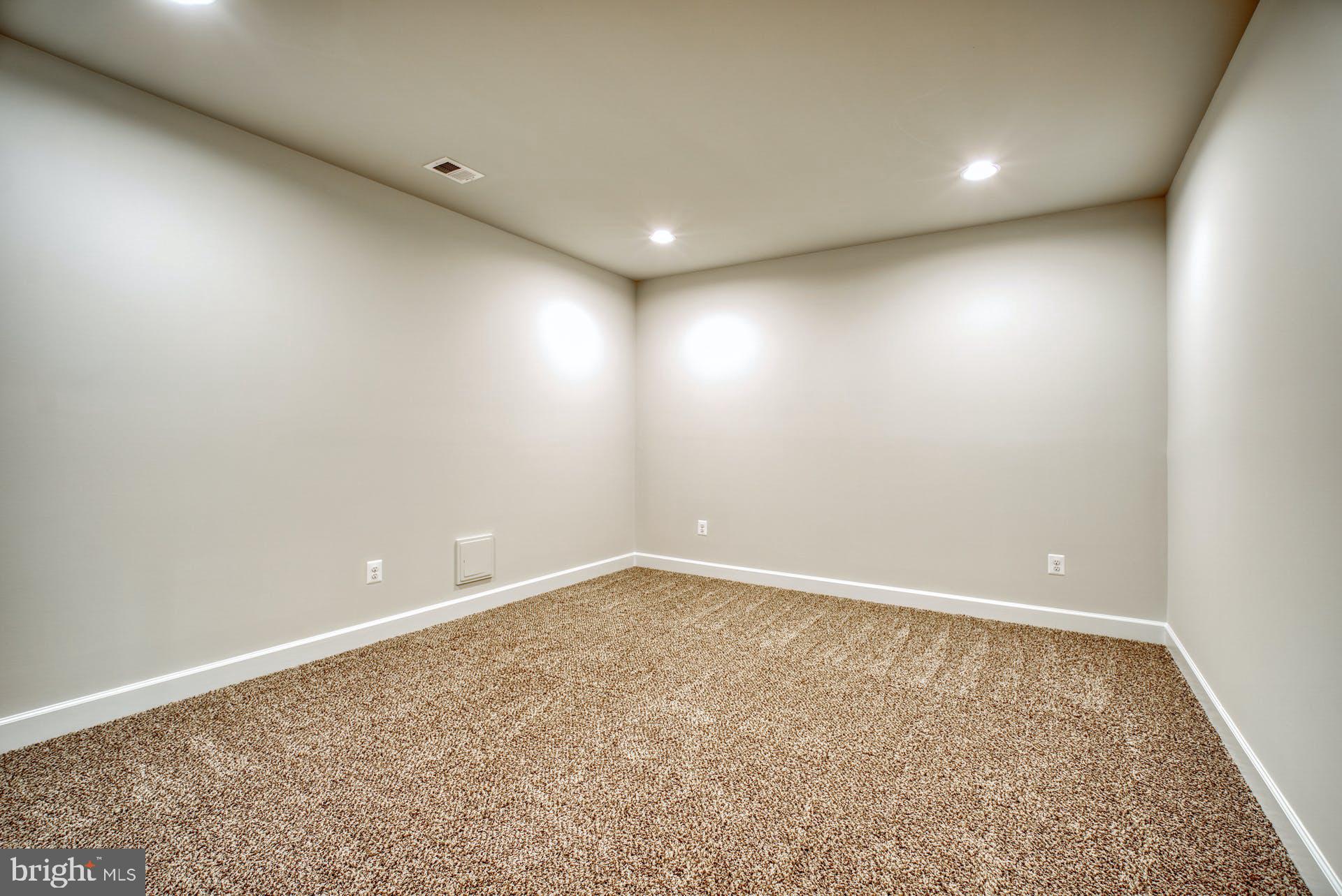 MAPLE LAWN FARMS - Residential