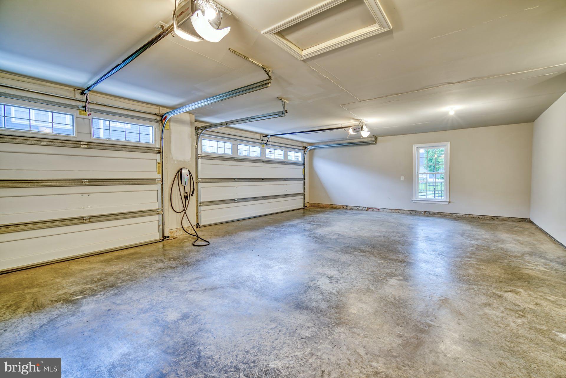 MAPLE LAWN FARMS - Residential