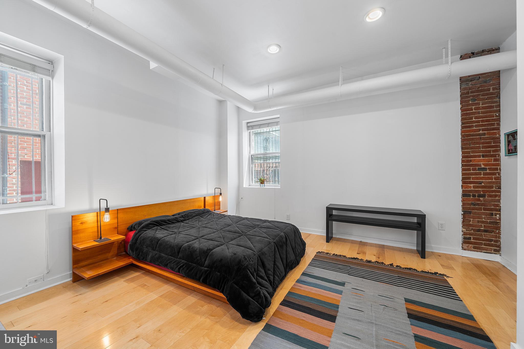 SOCIETY HILL - Residential