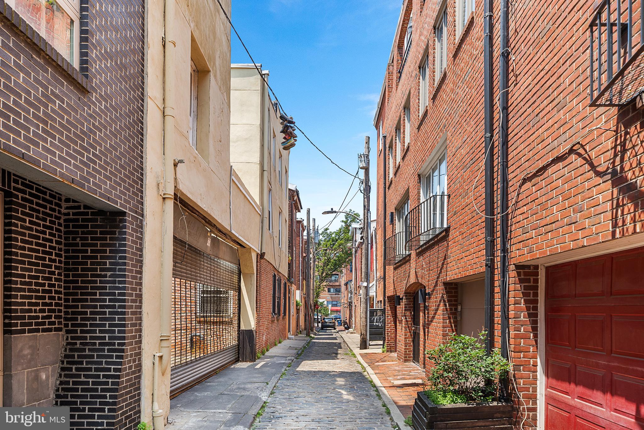 SOCIETY HILL - Residential