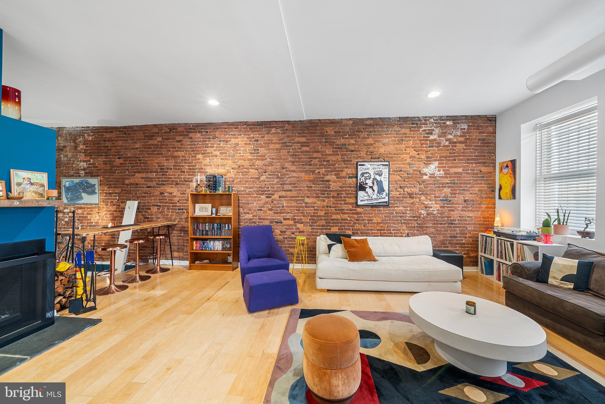 SOCIETY HILL - Residential