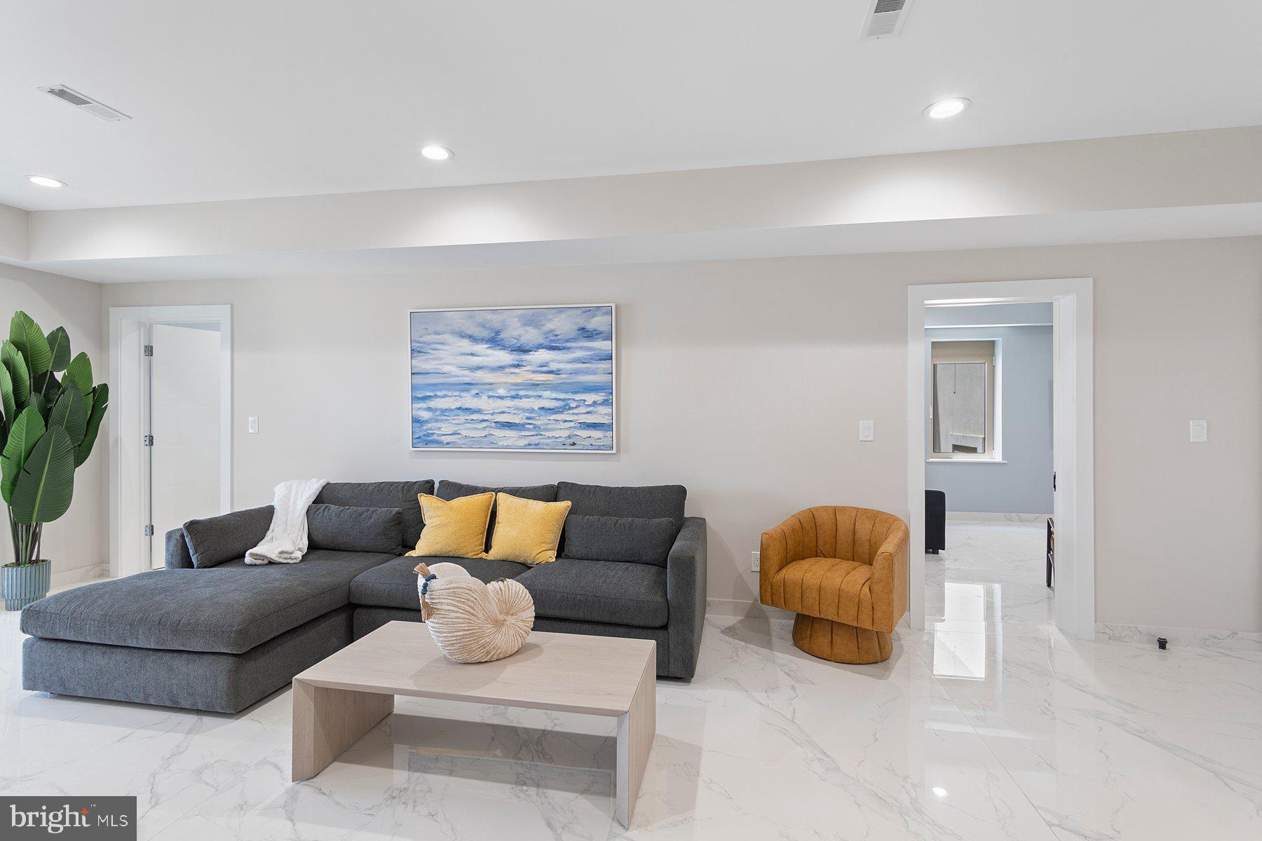 5311 ATLANTIC AVENUE 303