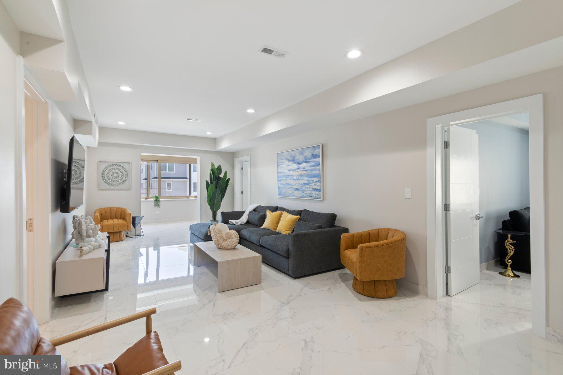 5311 ATLANTIC AVENUE 303