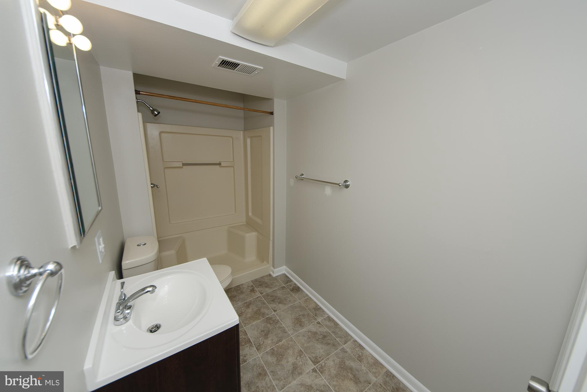 BURKE CENTRE - Residential Lease