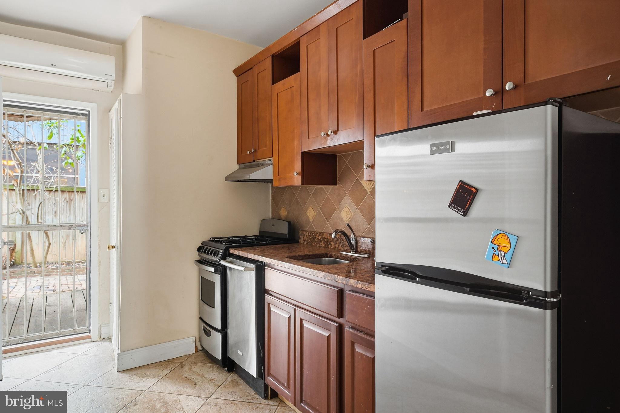 1126 SOUTH CAROLINA AVENUE SE