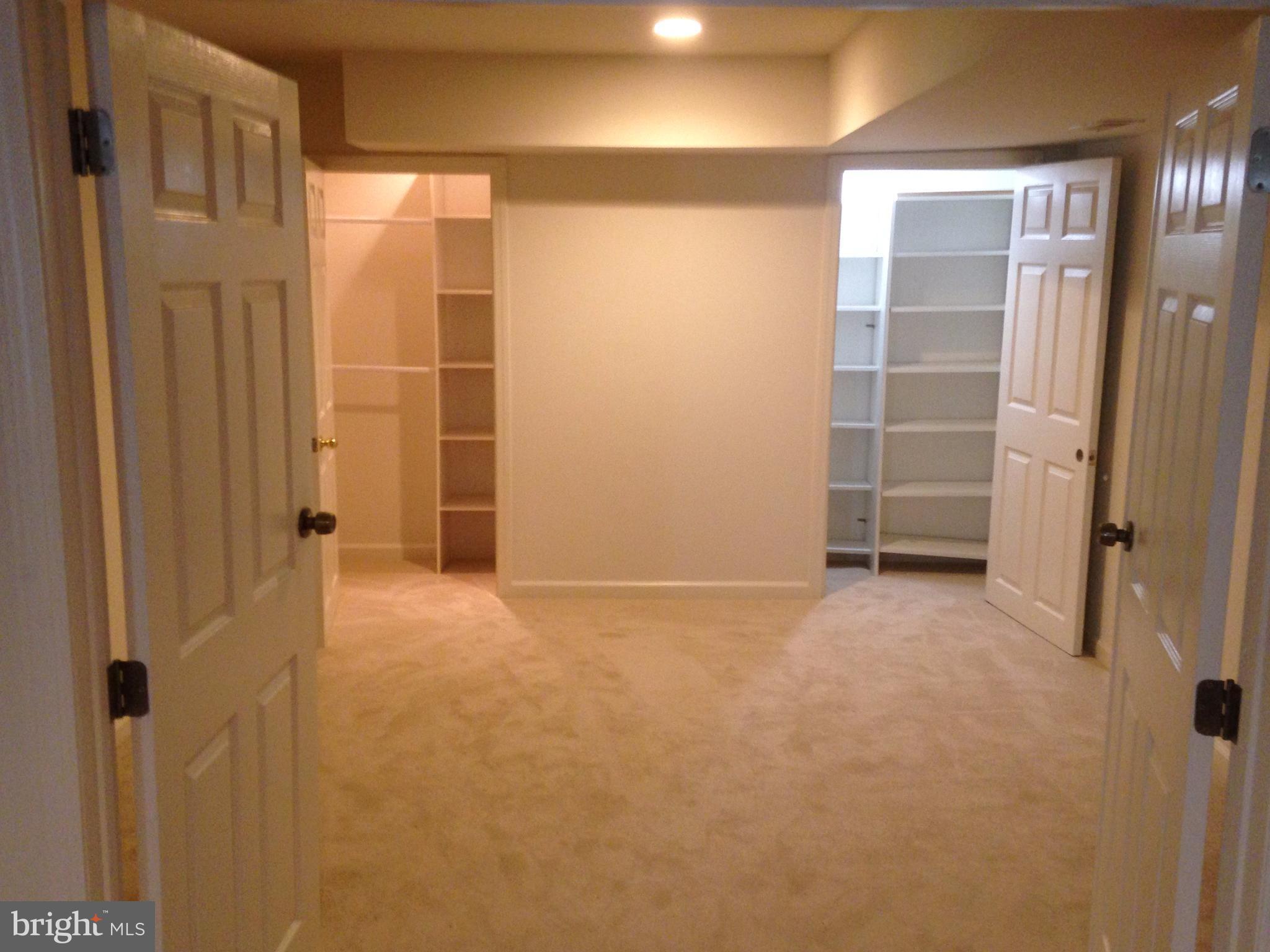 BLUNT COMMONS - Residential