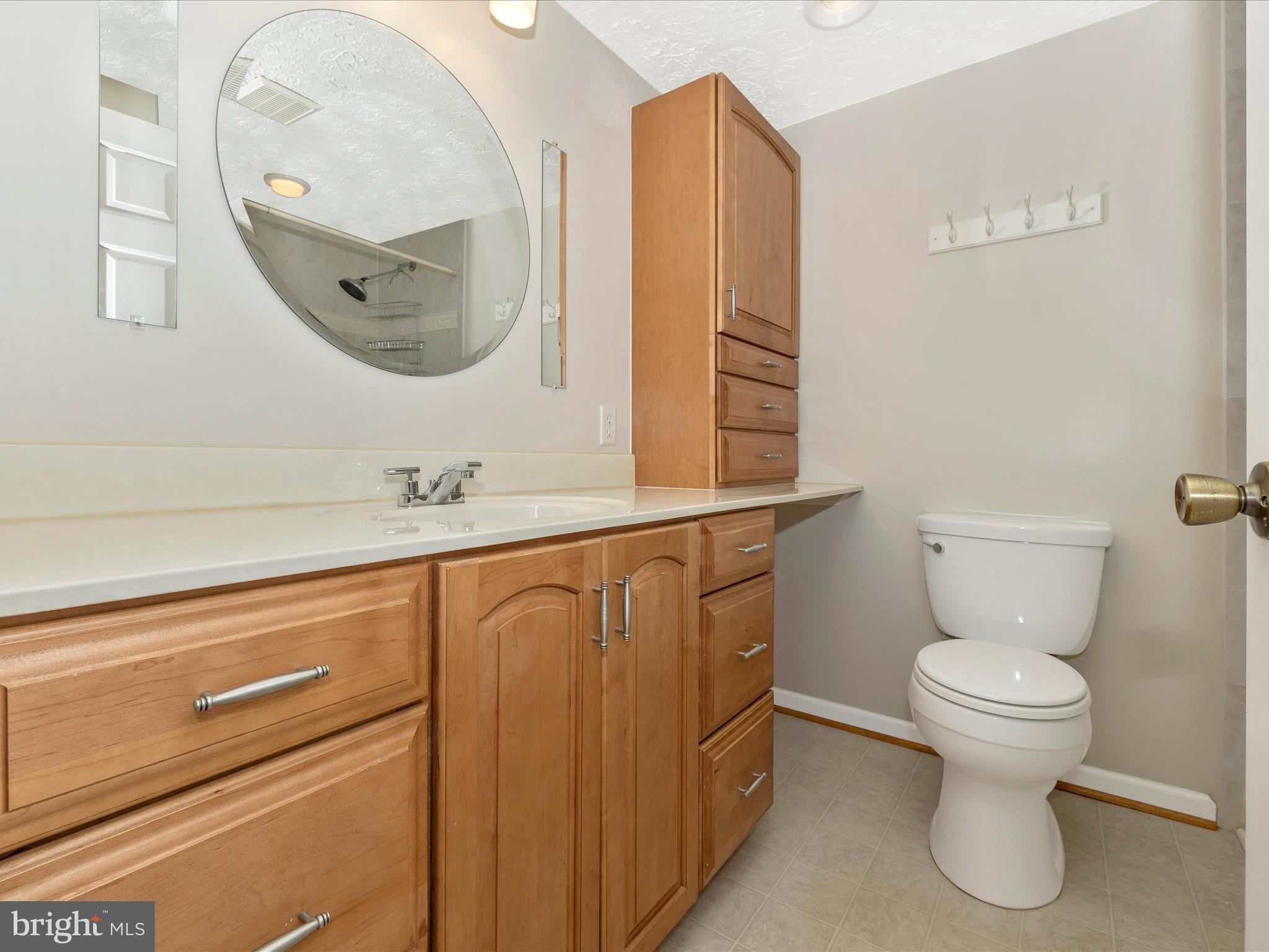 FOUNTAIN ROCK MANOR - Residential