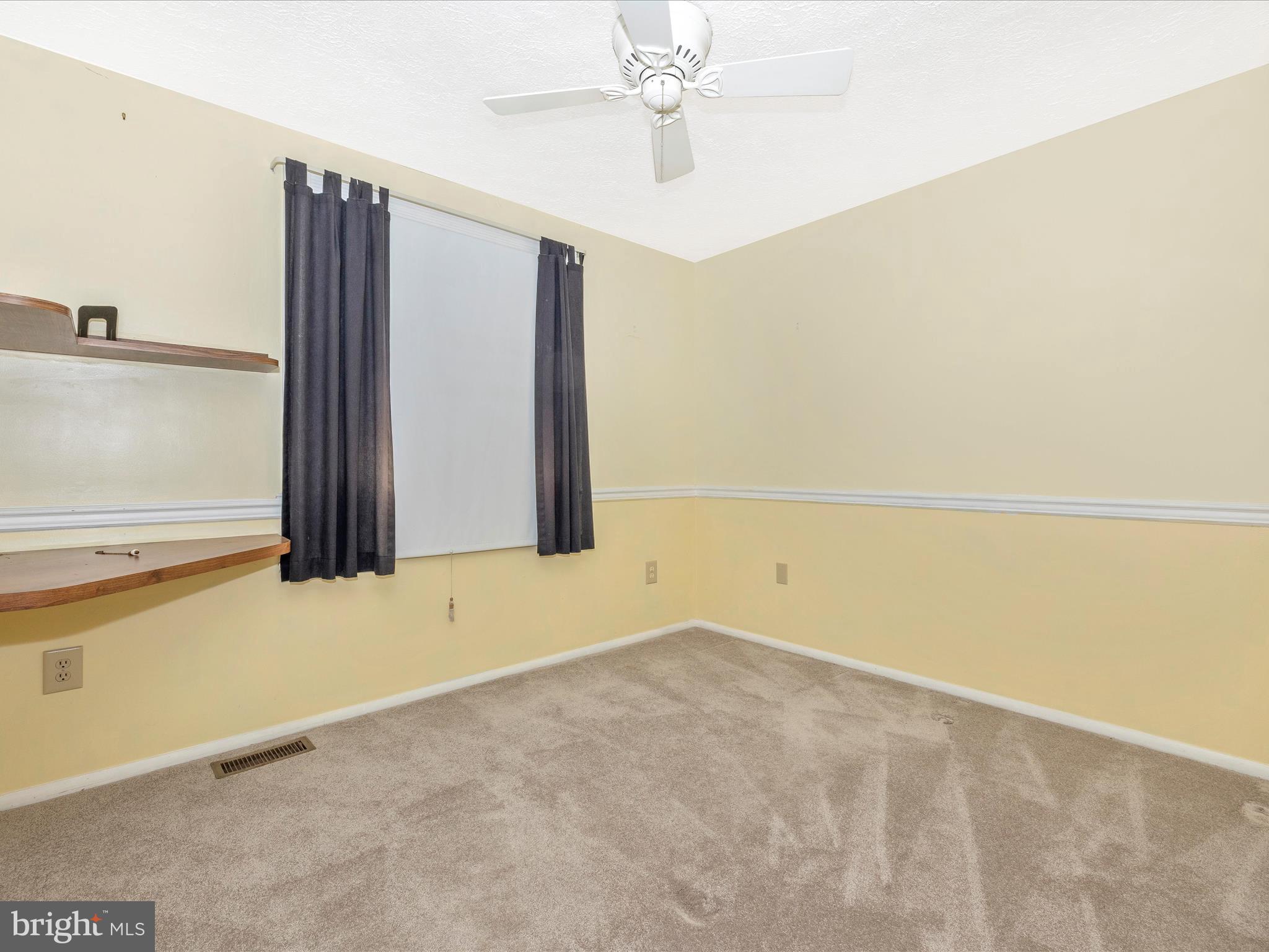 FOUNTAIN ROCK MANOR - Residential