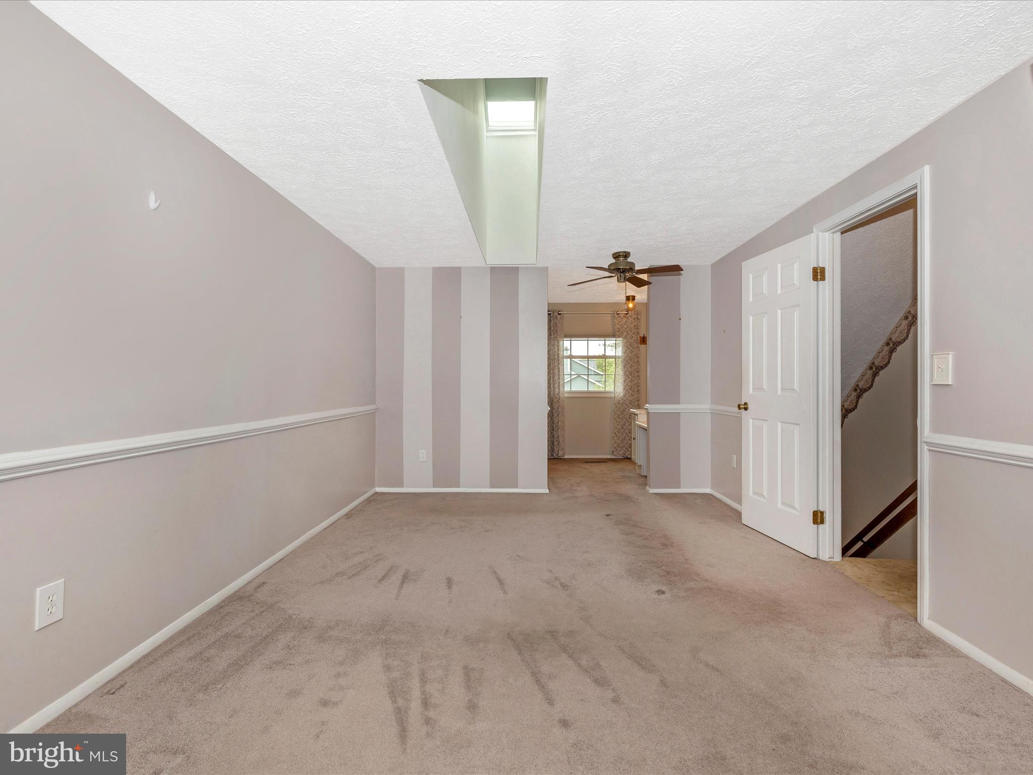 FOUNTAIN ROCK MANOR - Residential