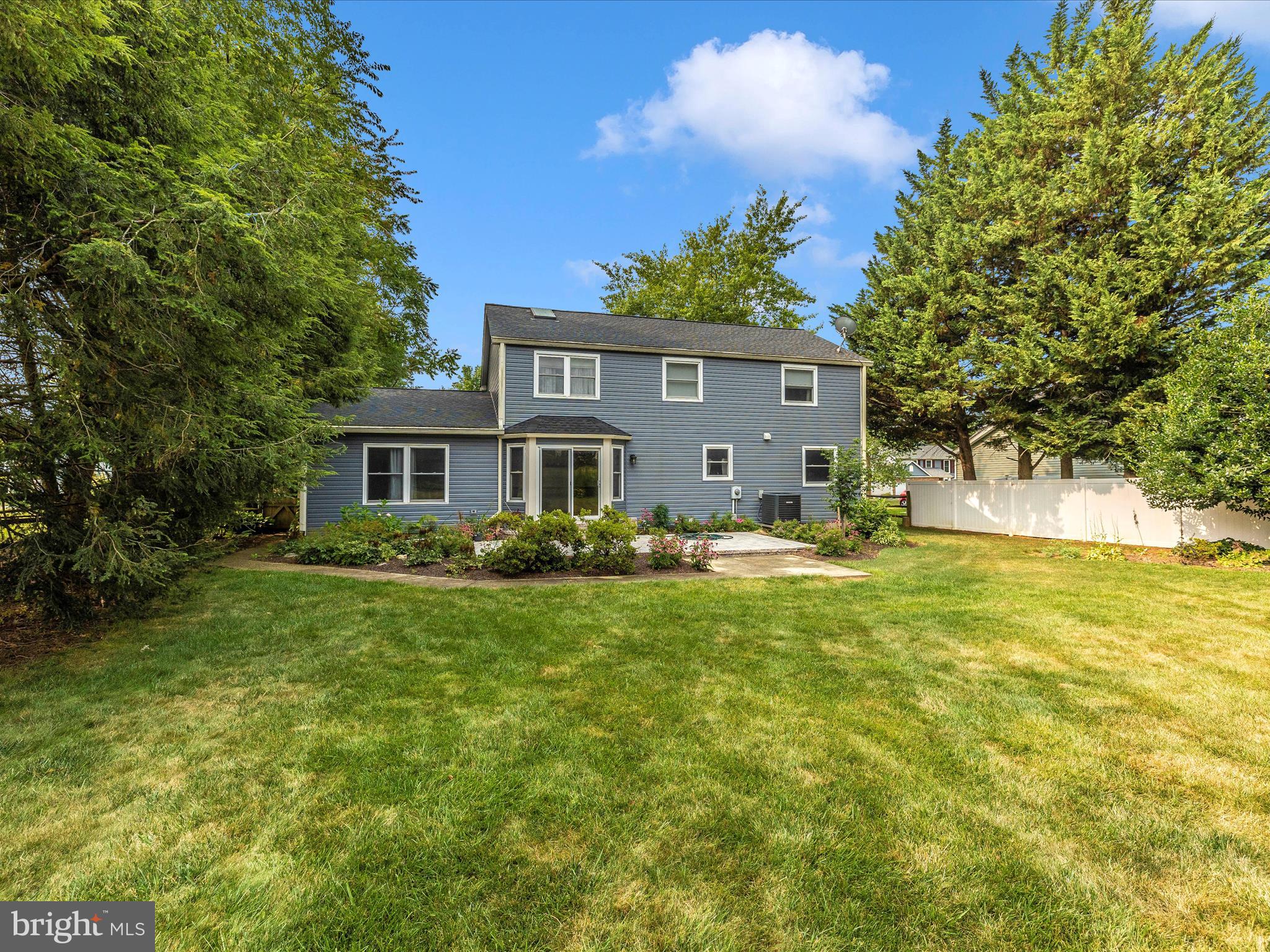 FOUNTAIN ROCK MANOR - Residential