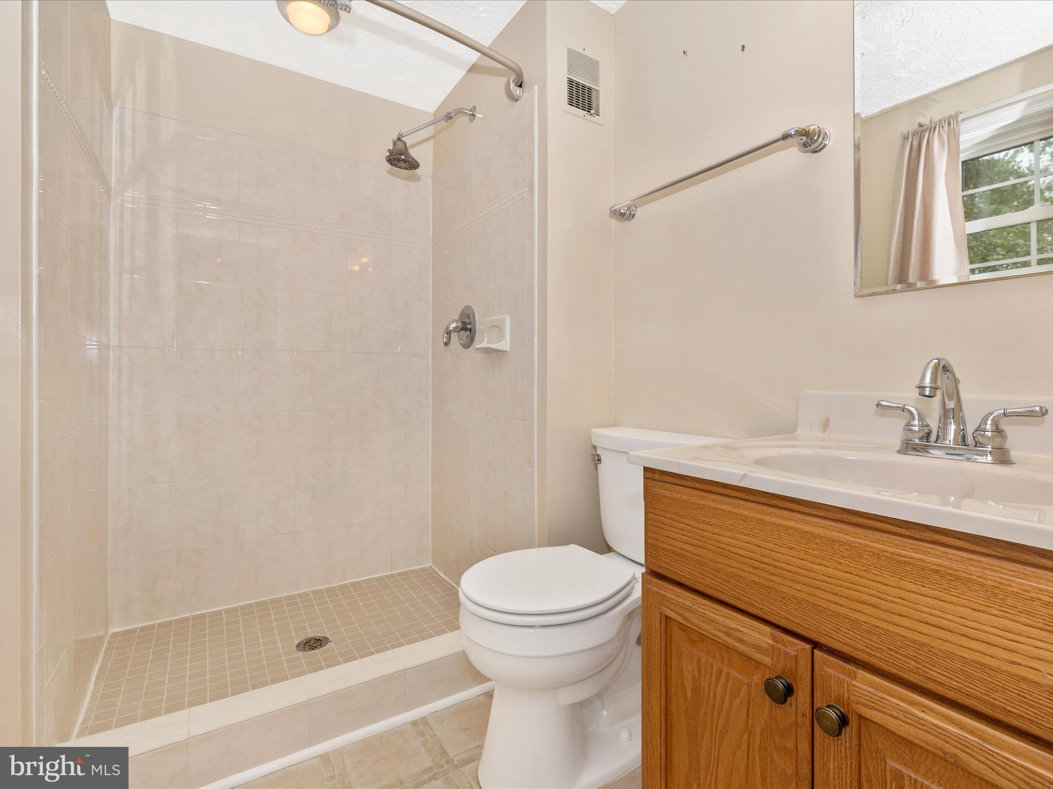 FOUNTAIN ROCK MANOR - Residential