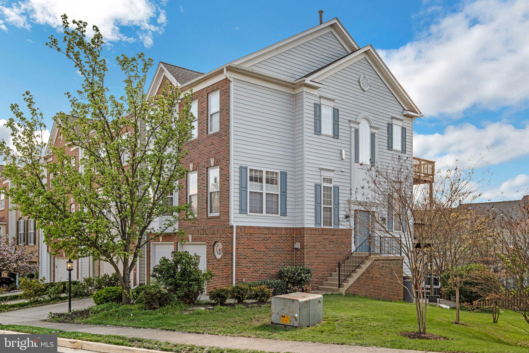 OVERLOOK - Residential Lease